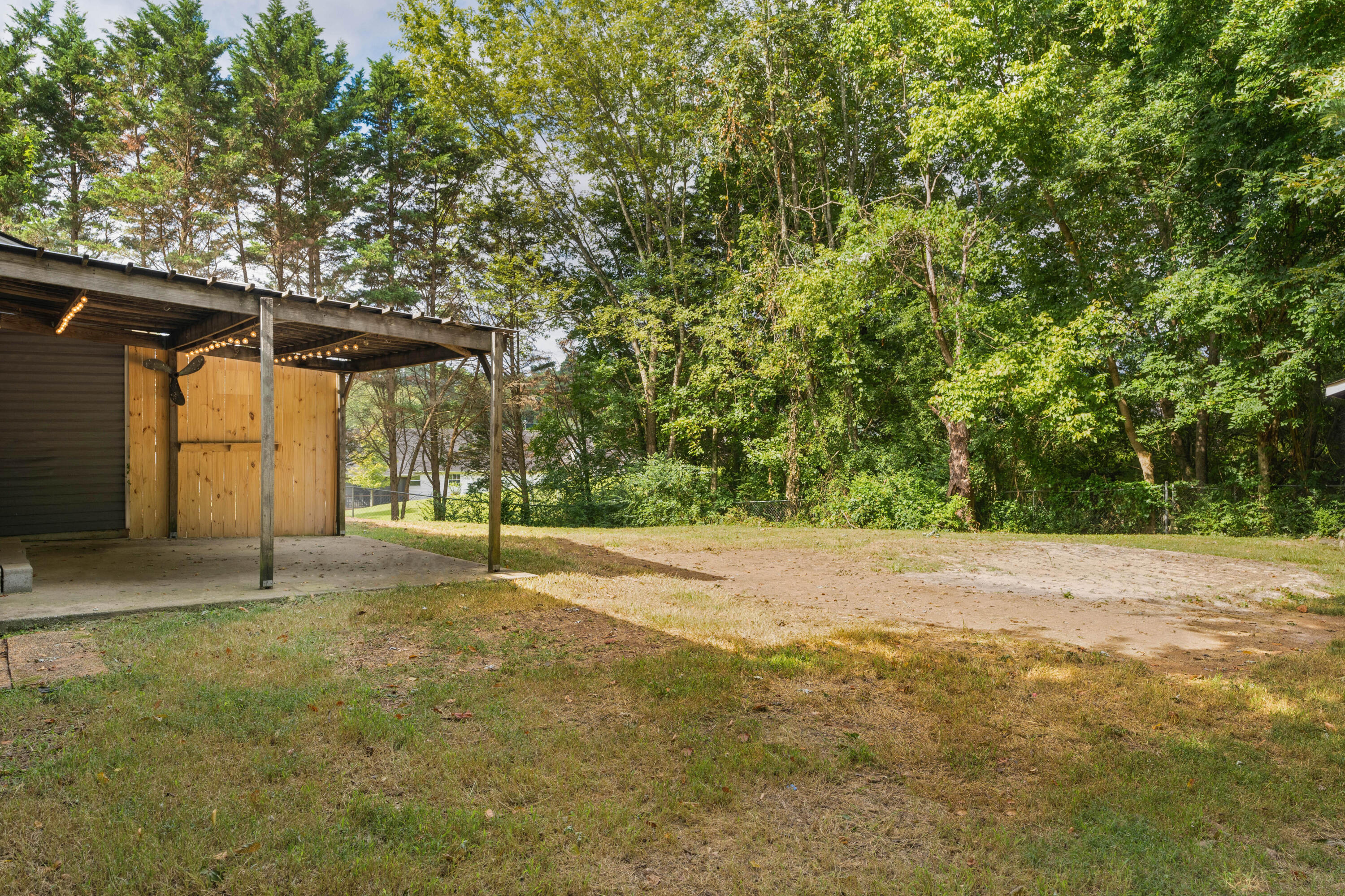 8525 Hale Road