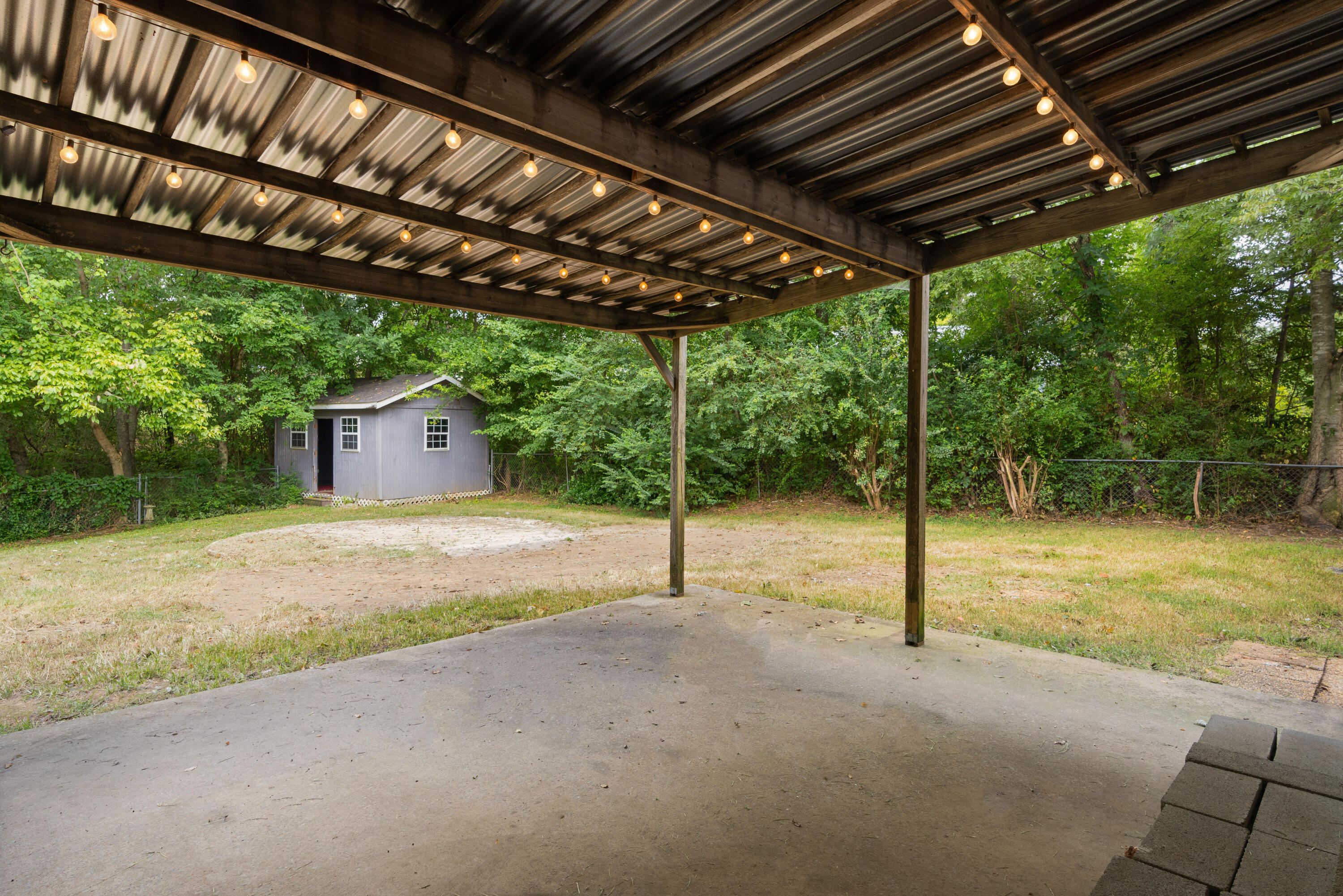 8525 Hale Road