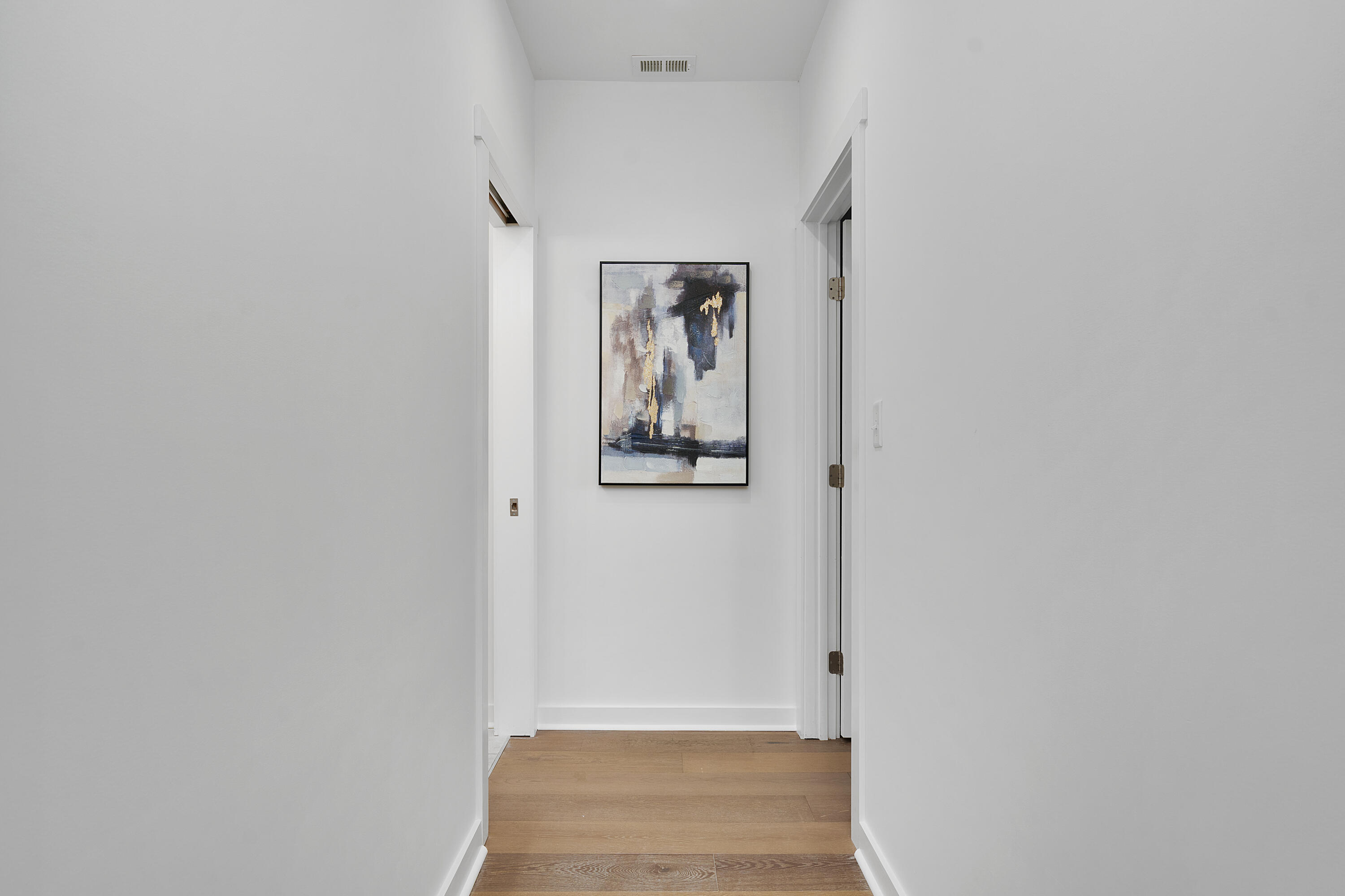 411 Fairpoint Street, 306