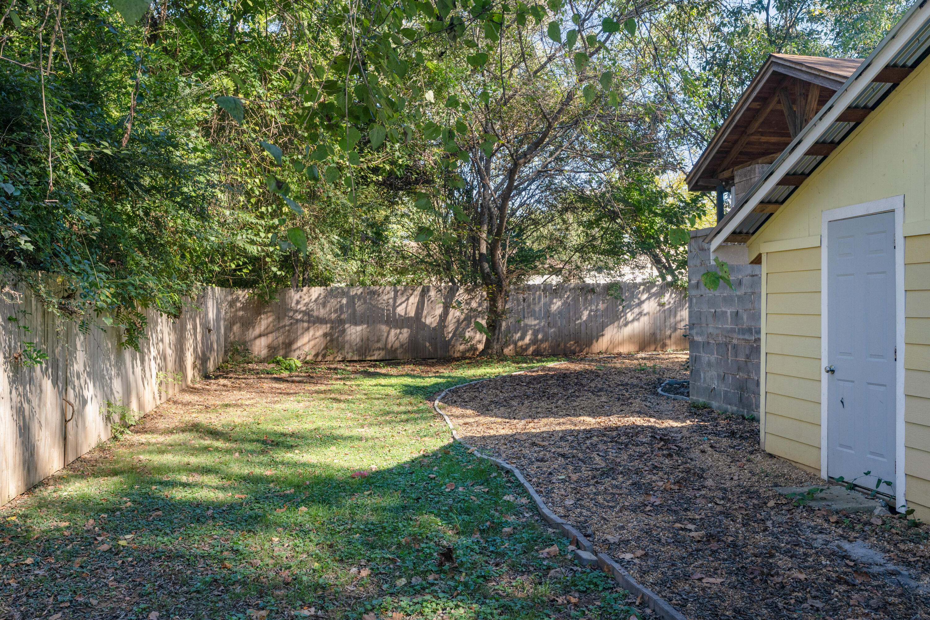 3909 Memphis Drive