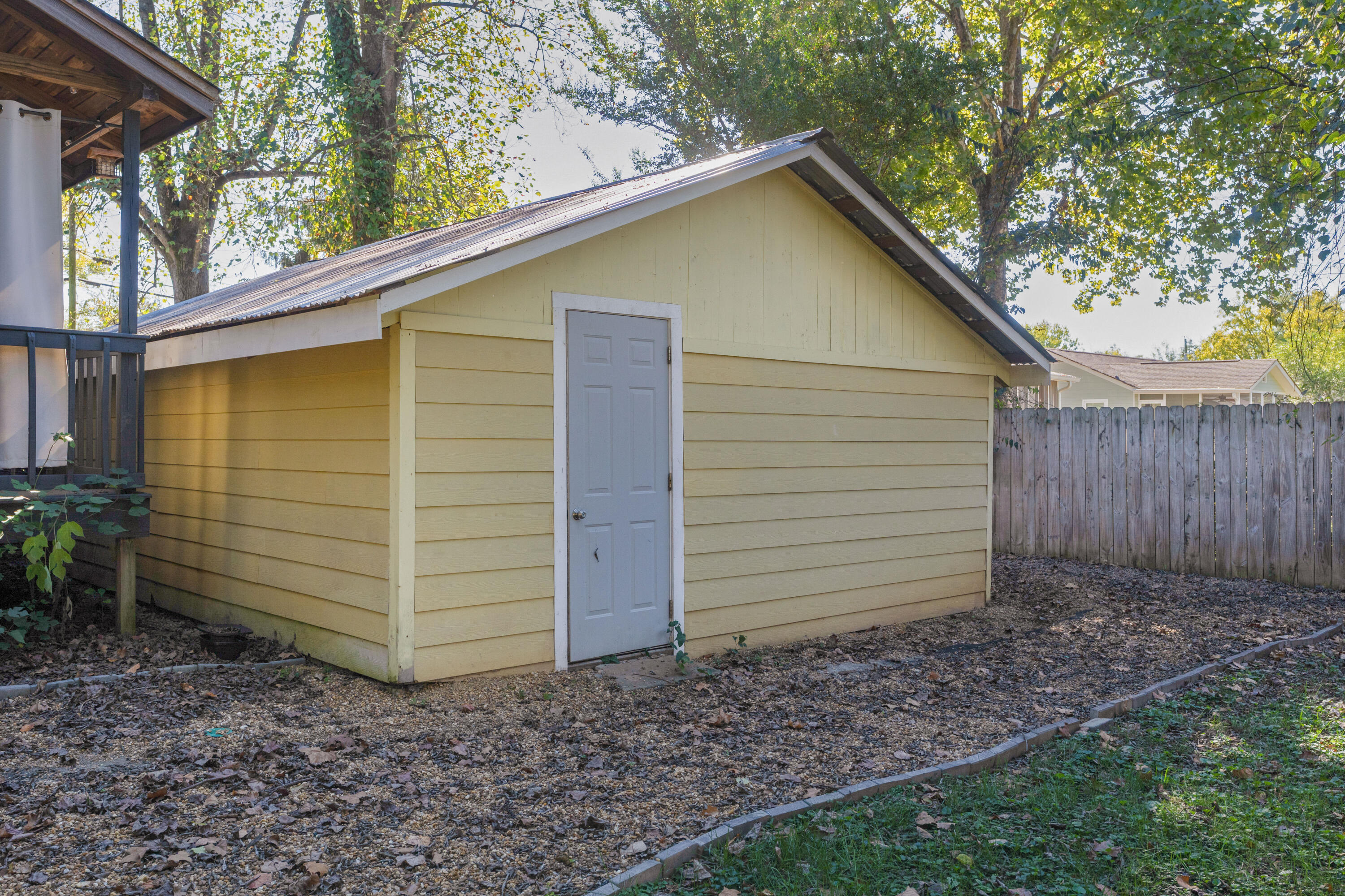 3909 Memphis Drive
