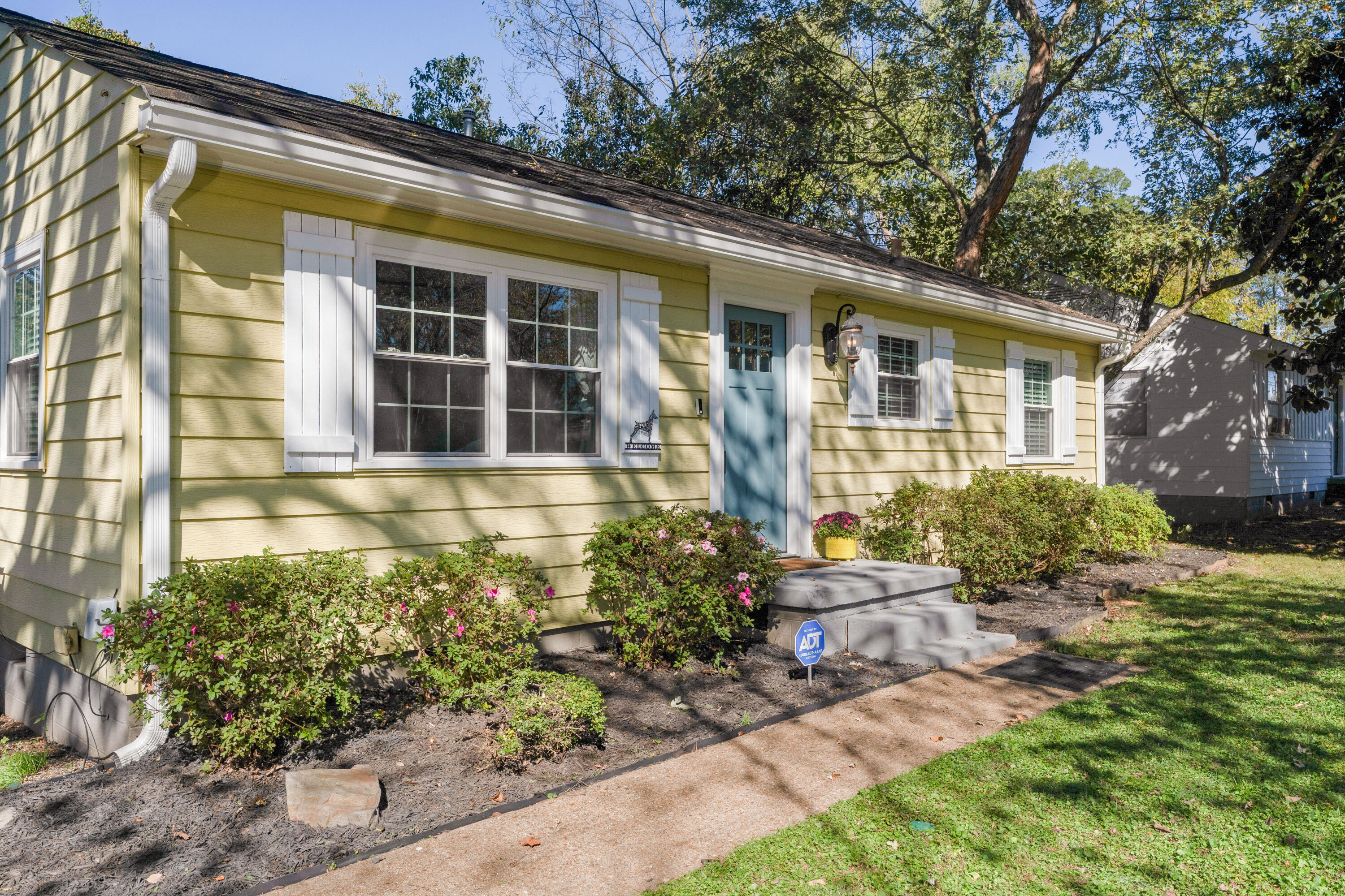 3909 Memphis Drive