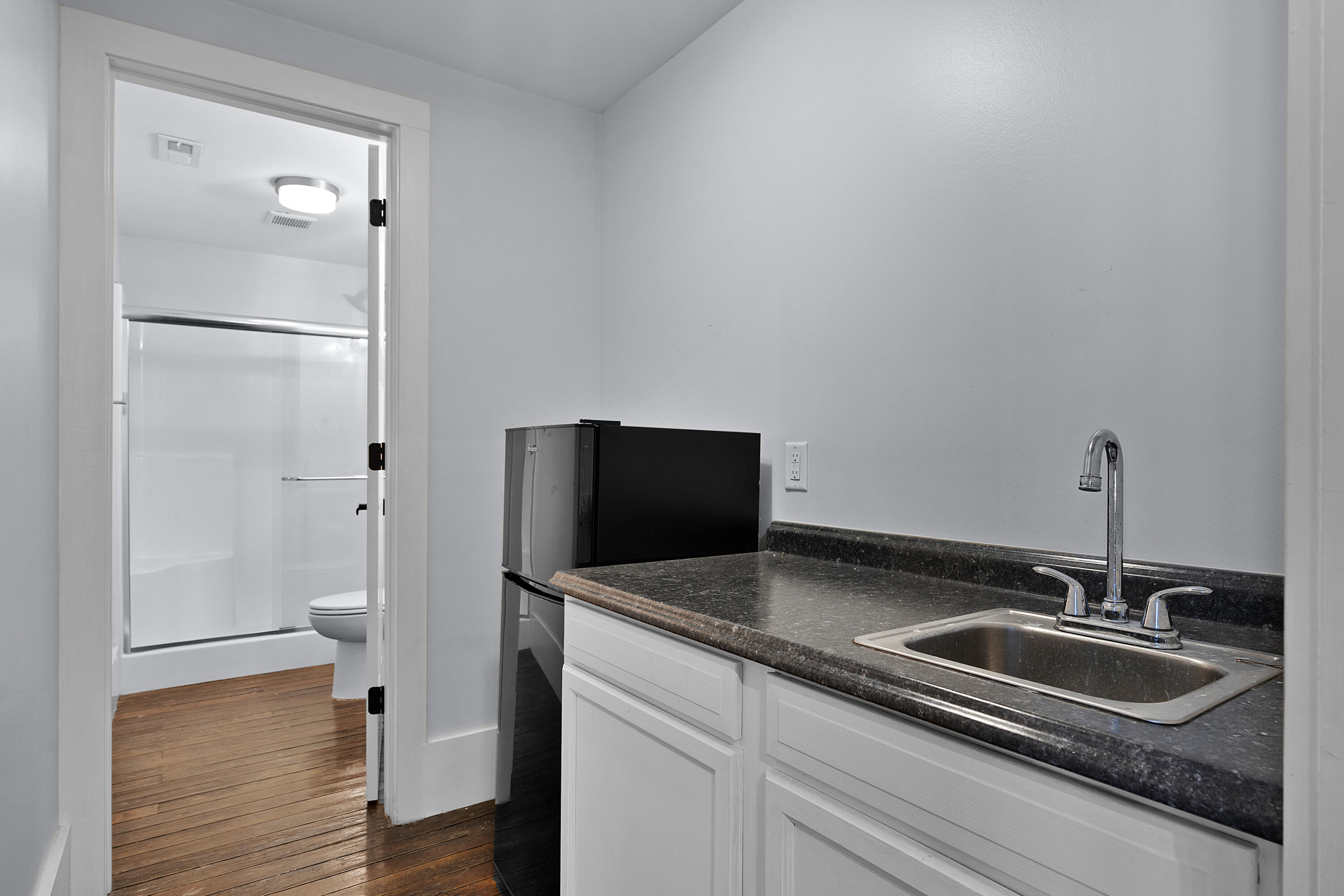 14 E 7th Street
