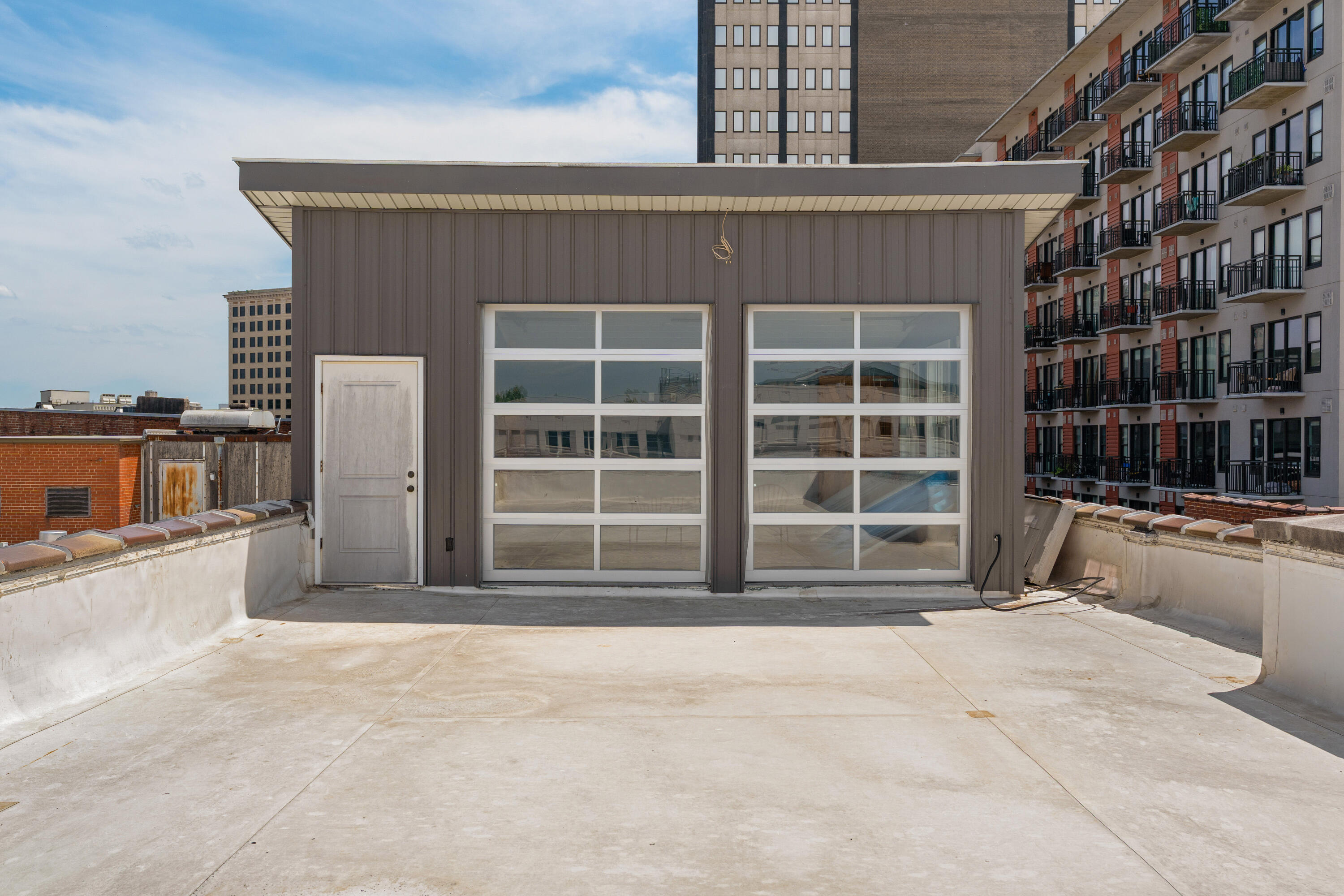 14 E 7th Street