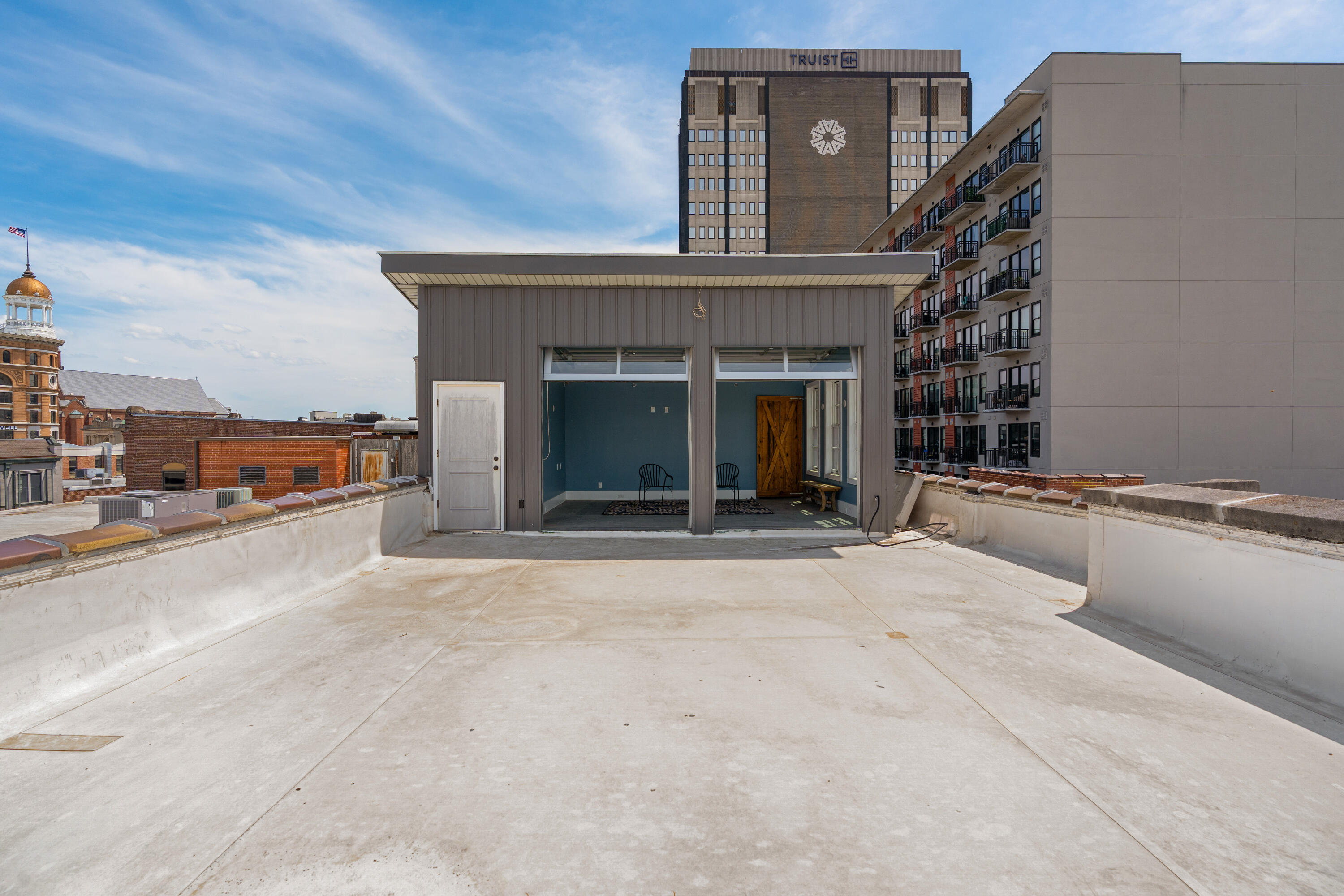 14 E 7th Street
