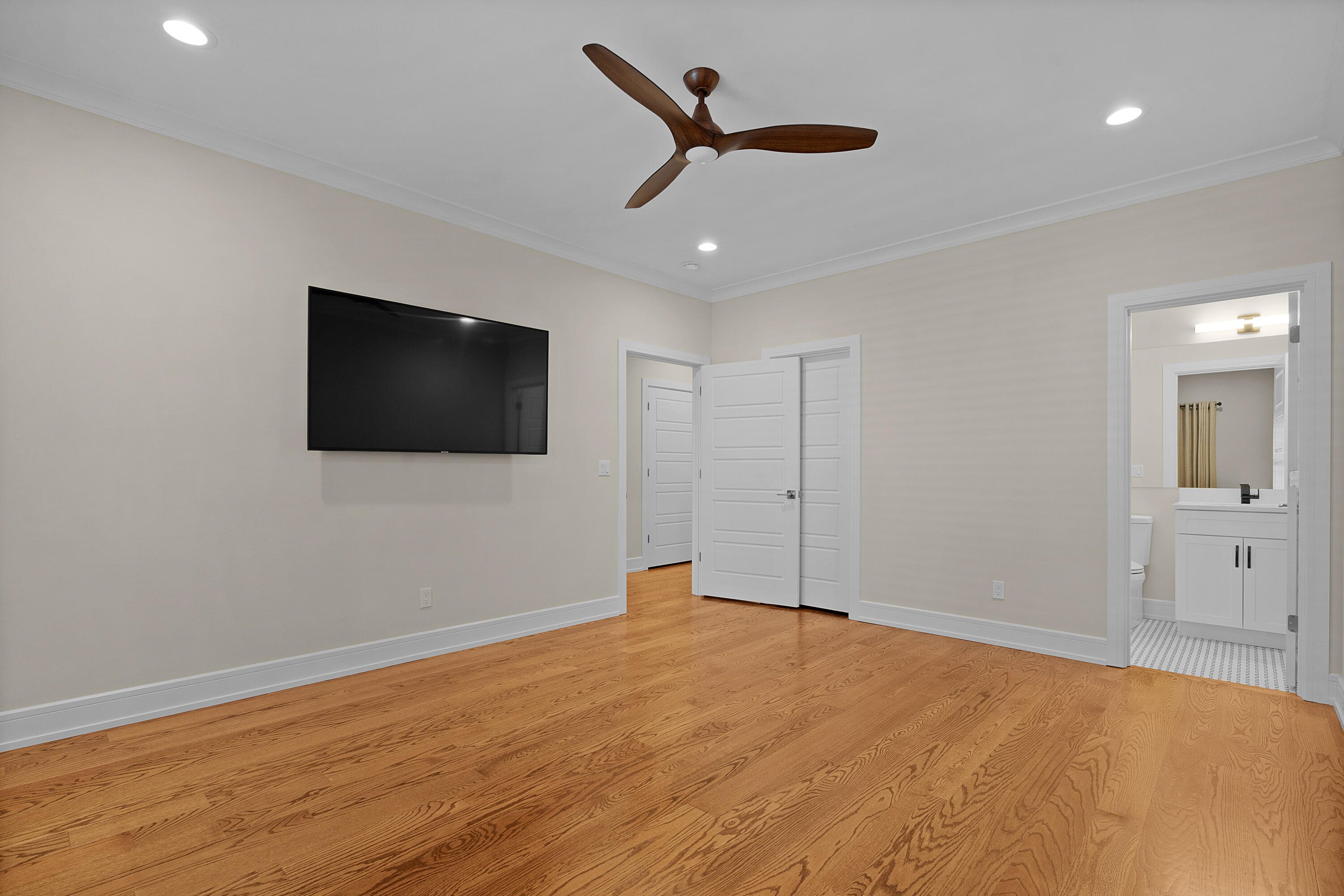 247 Walnut Street