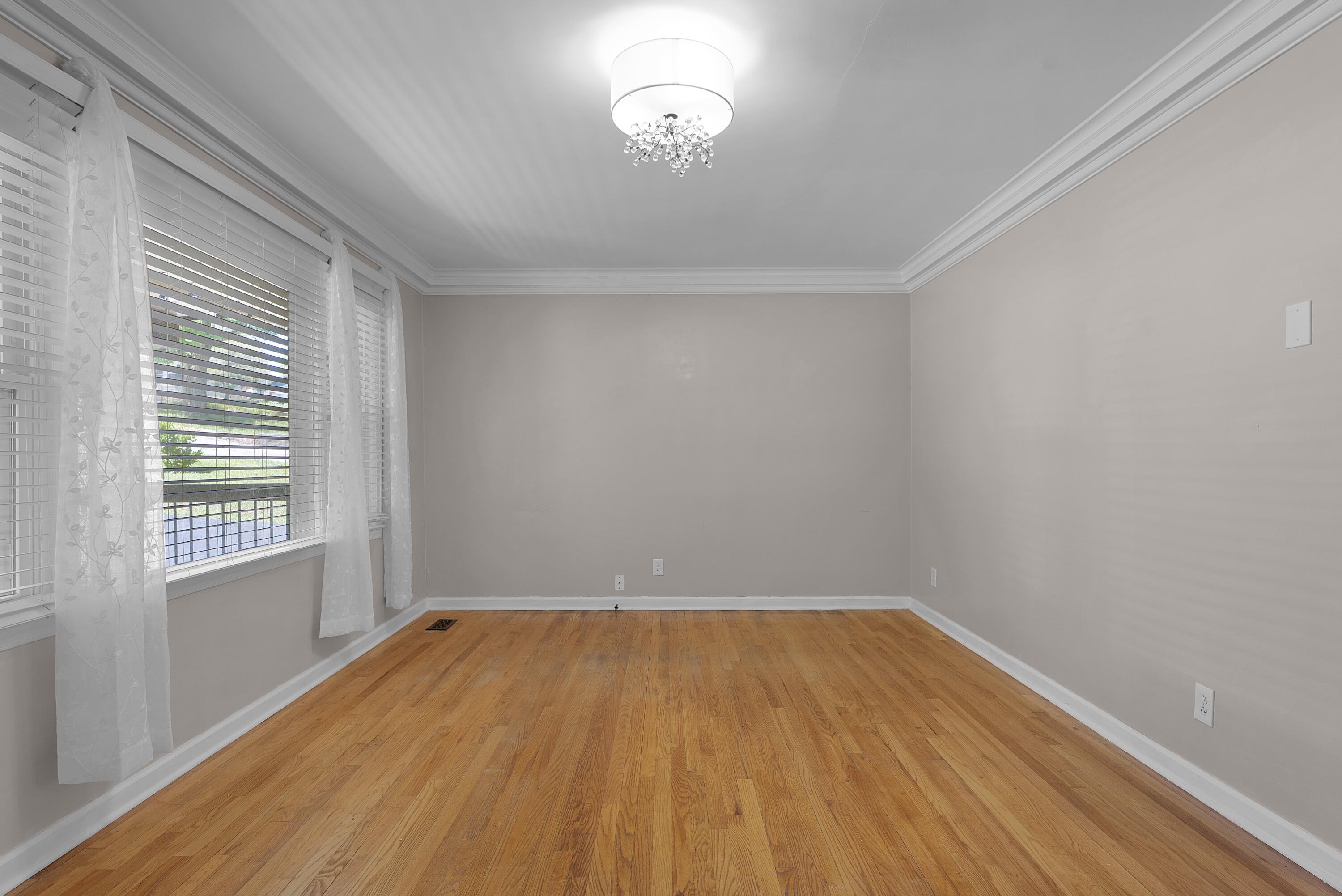 3900 Laird Lane