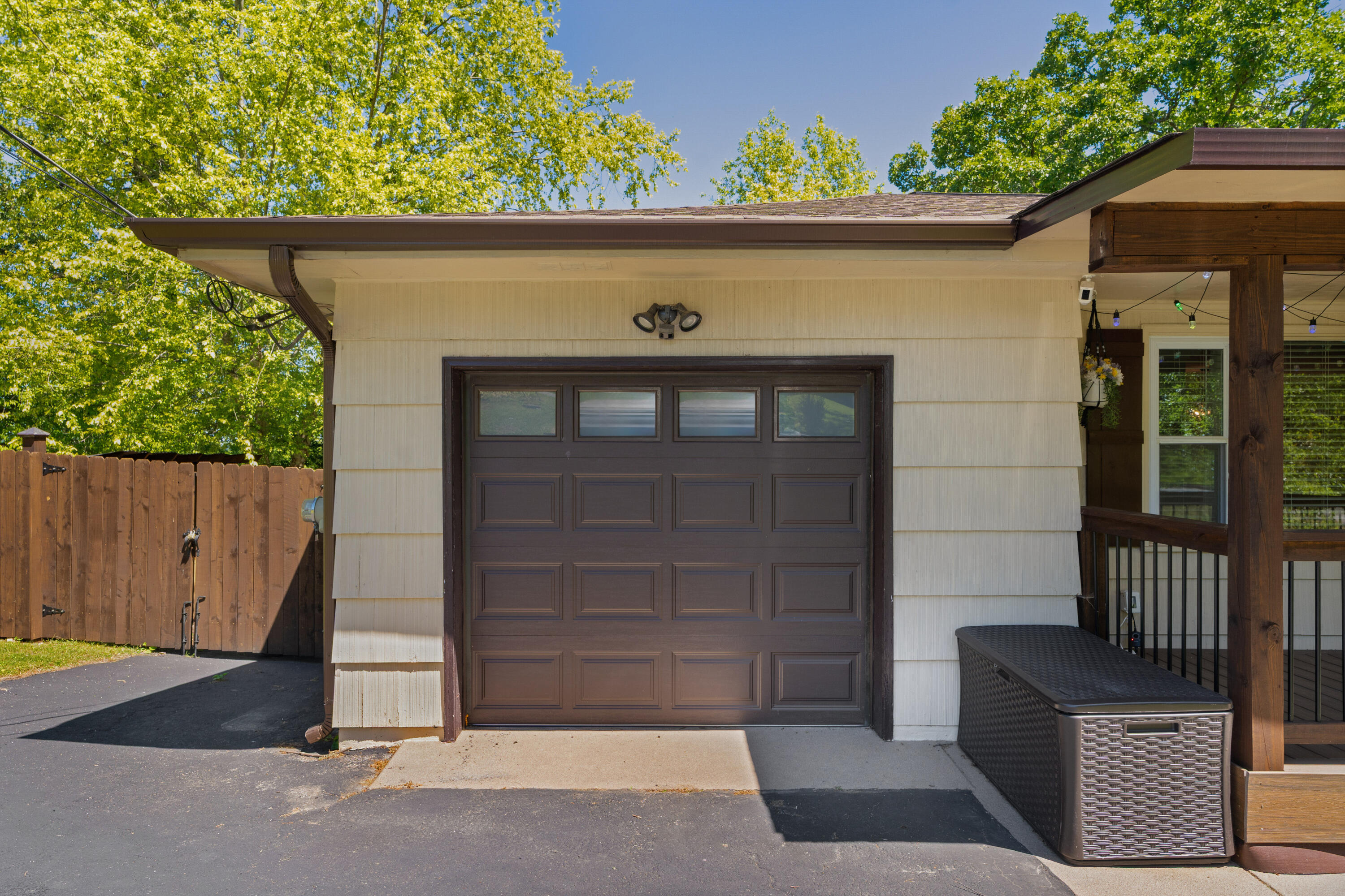 3900 Laird Lane
