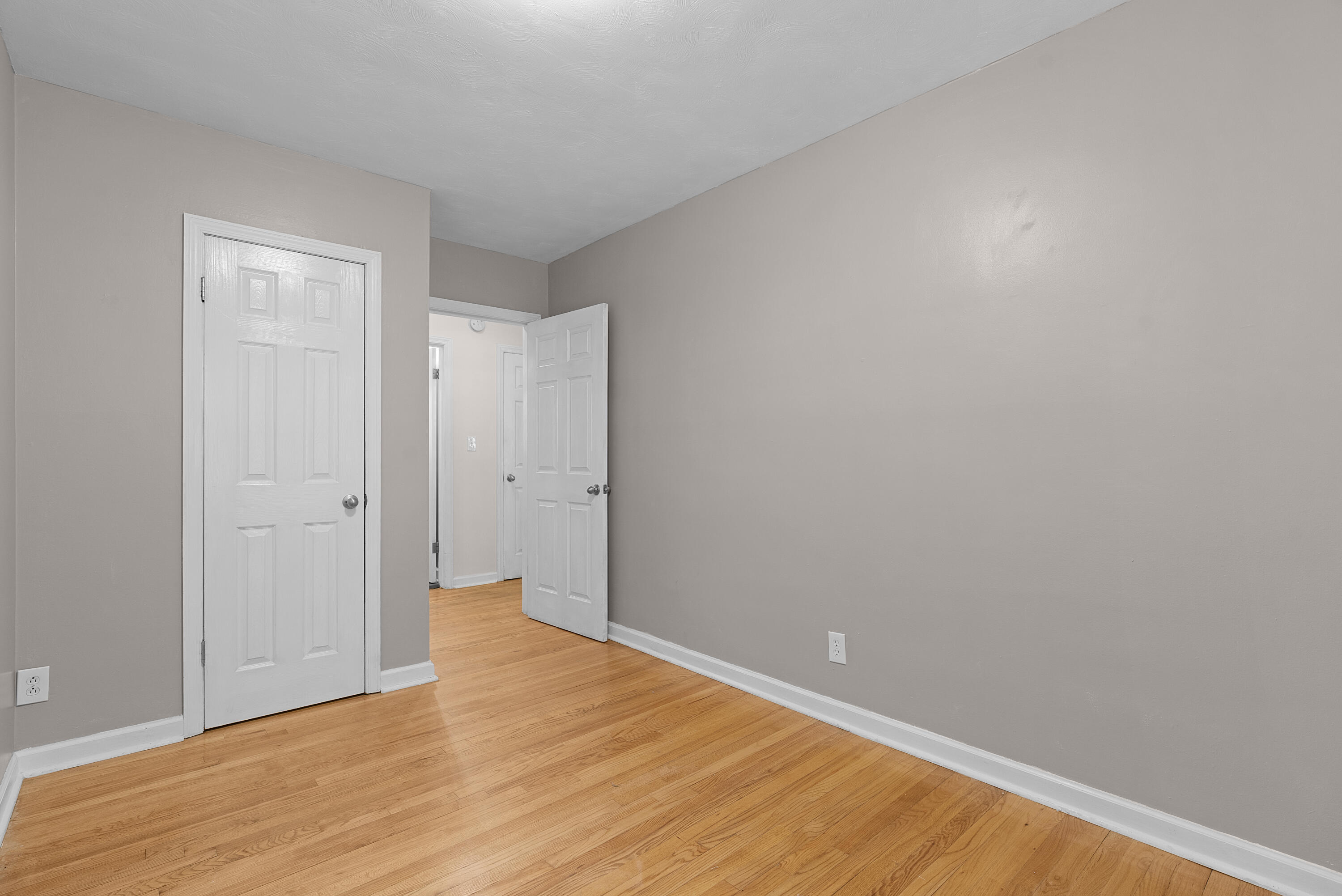 3900 Laird Lane