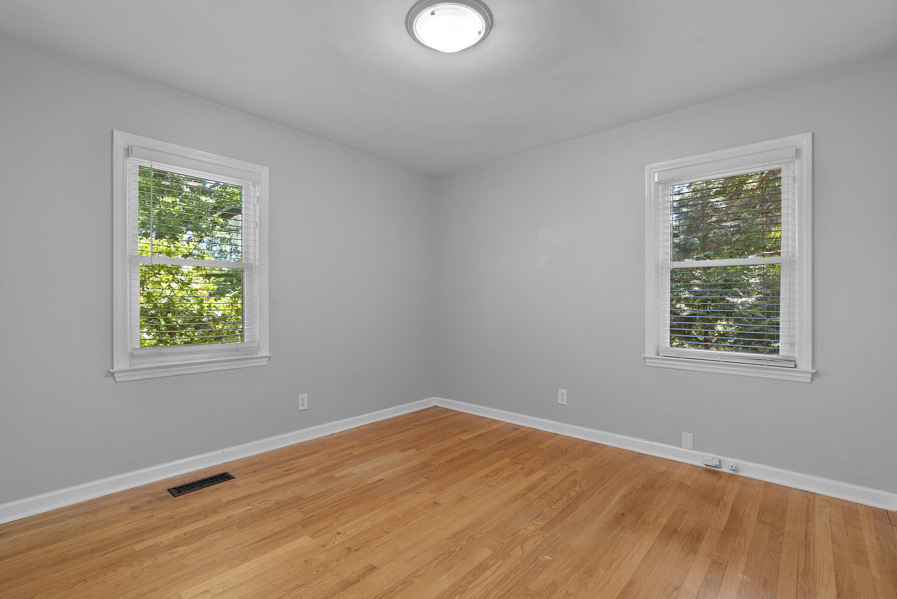 3900 Laird Lane