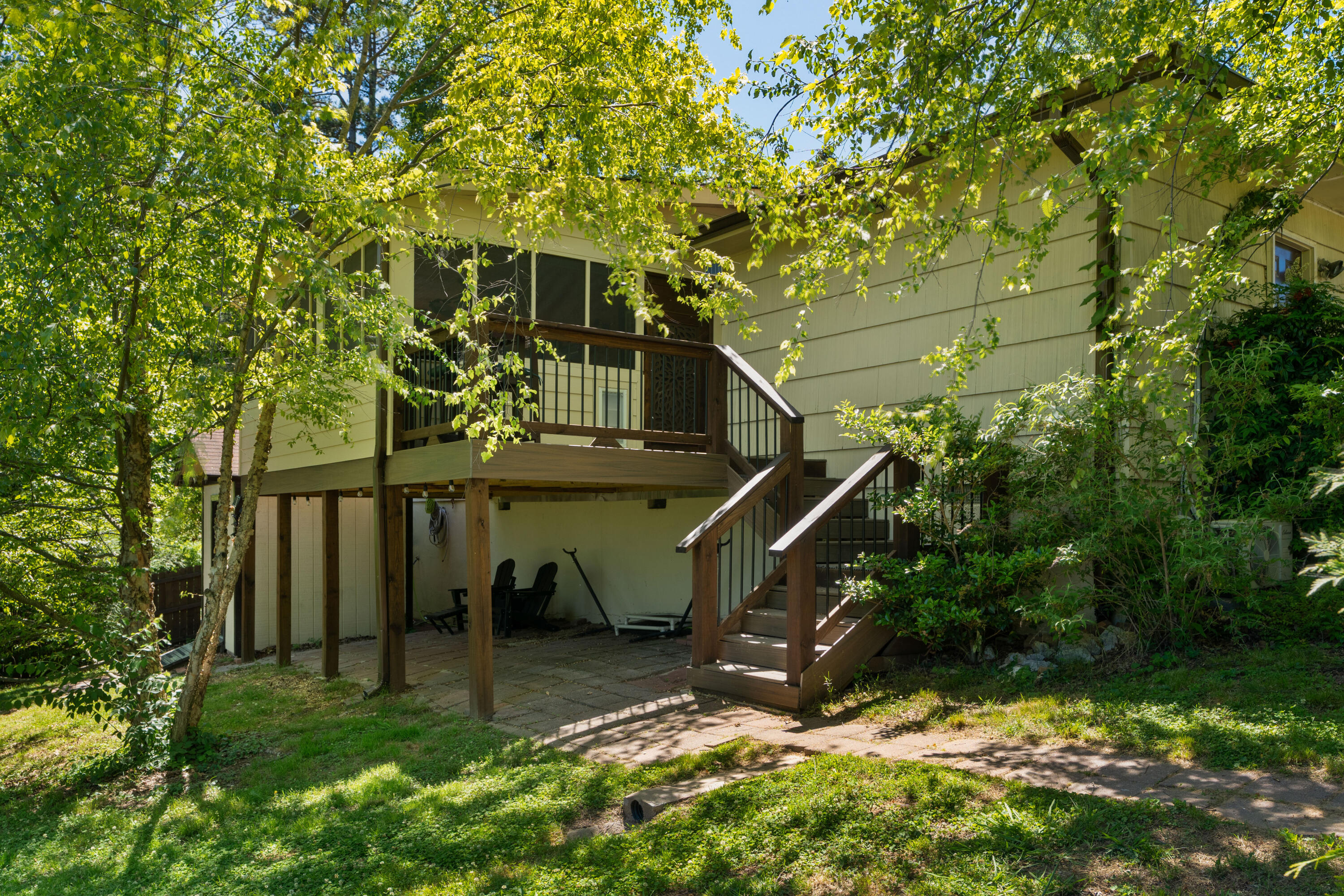 3900 Laird Lane