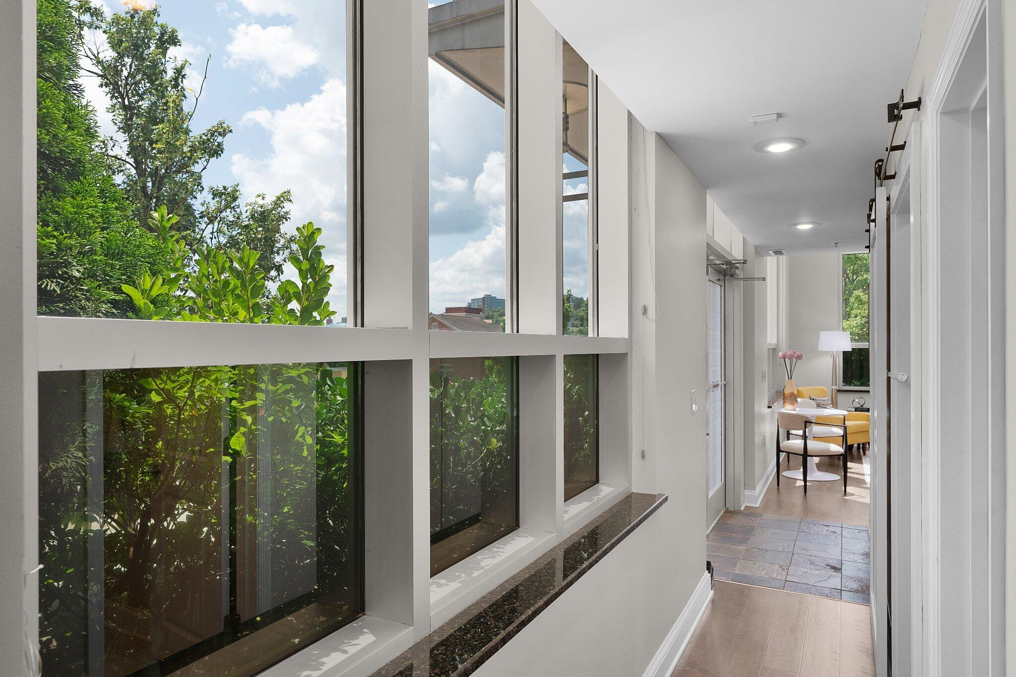 99 Walnut Street, 103