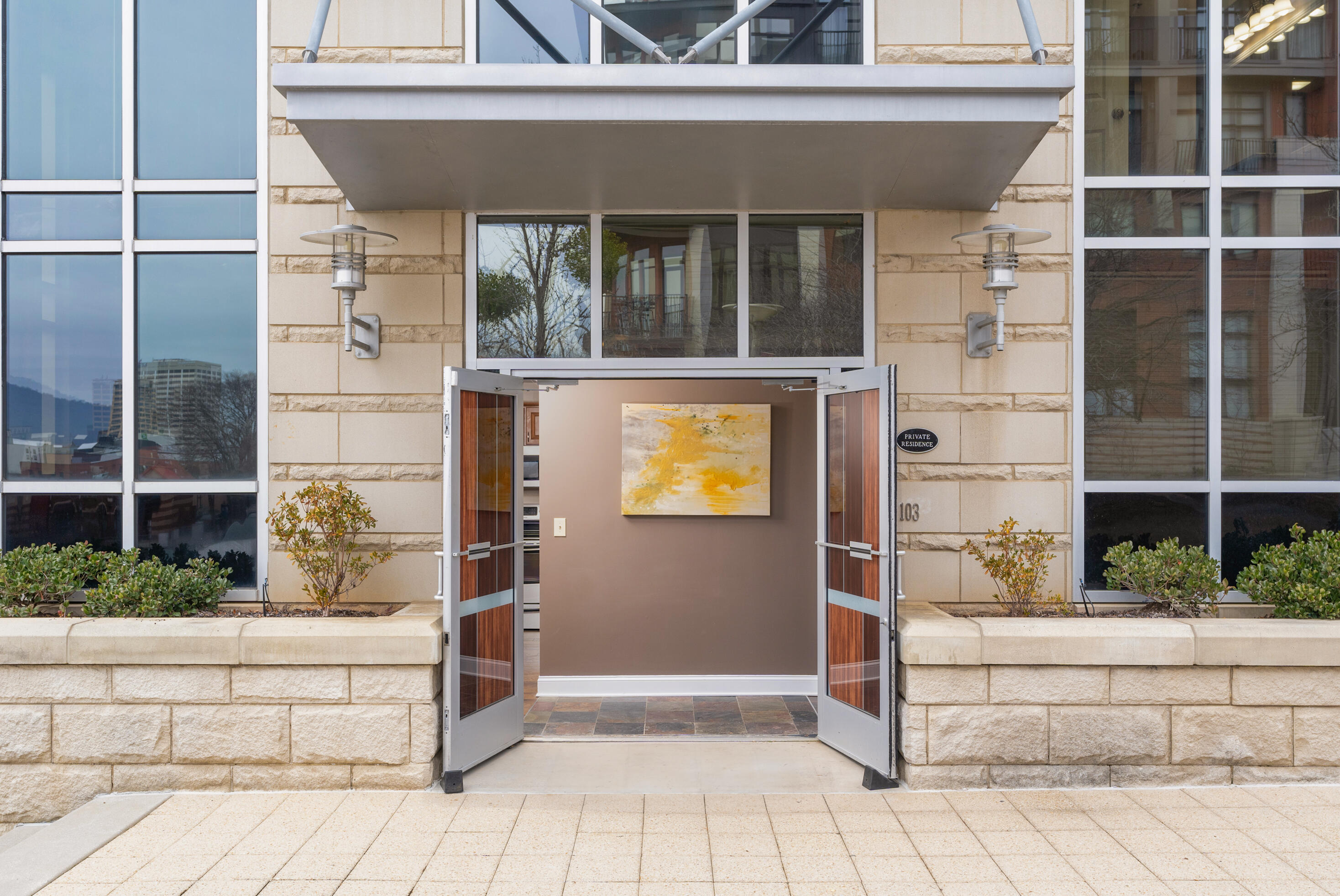 99 Walnut Street, 103