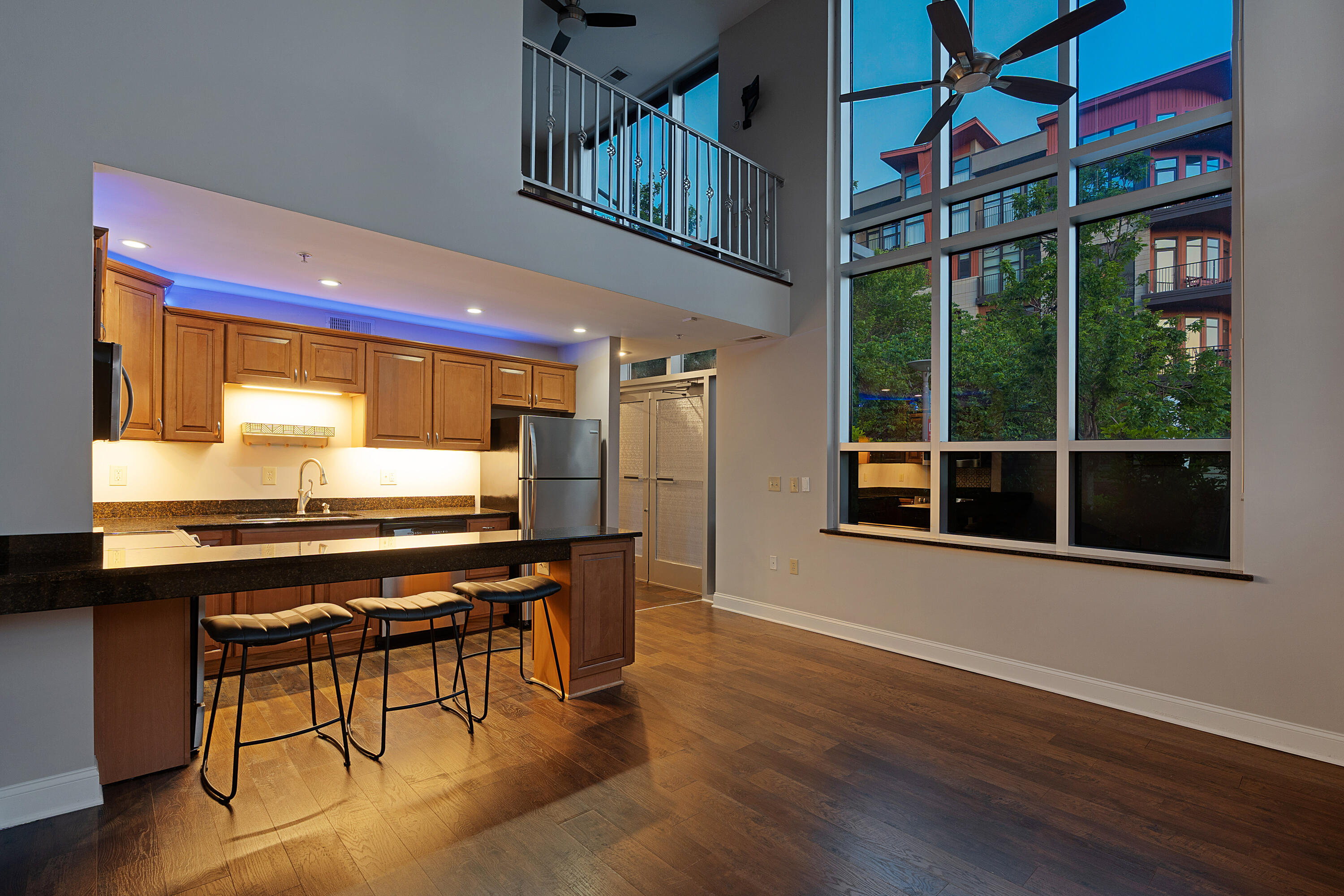 99 Walnut Street, 103
