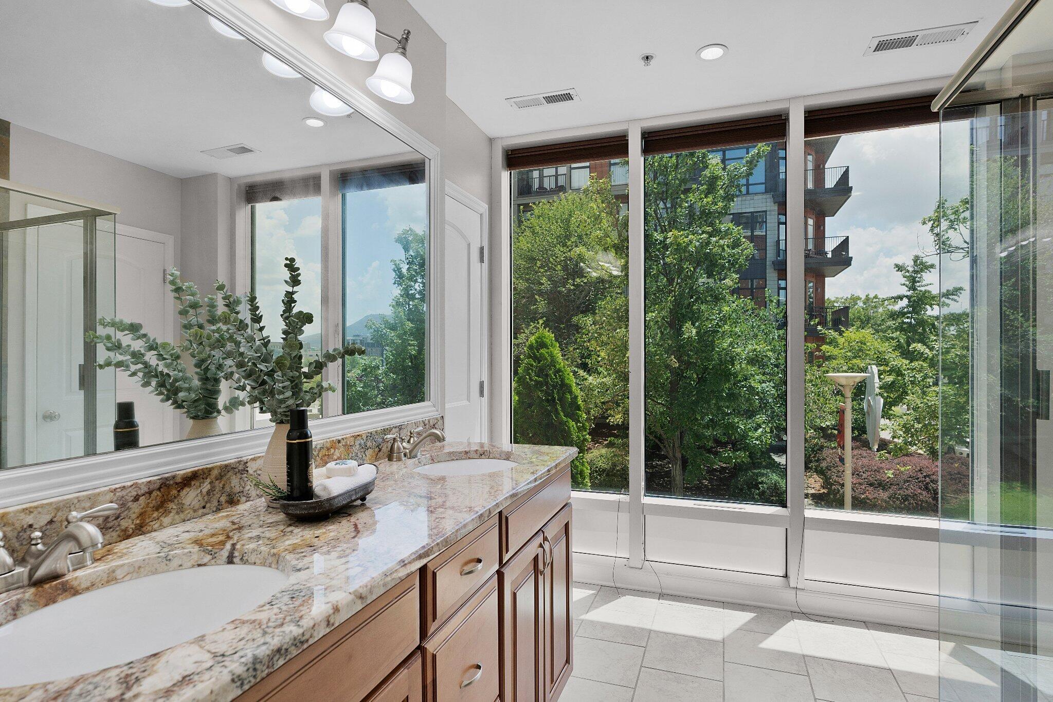 99 Walnut Street, 103