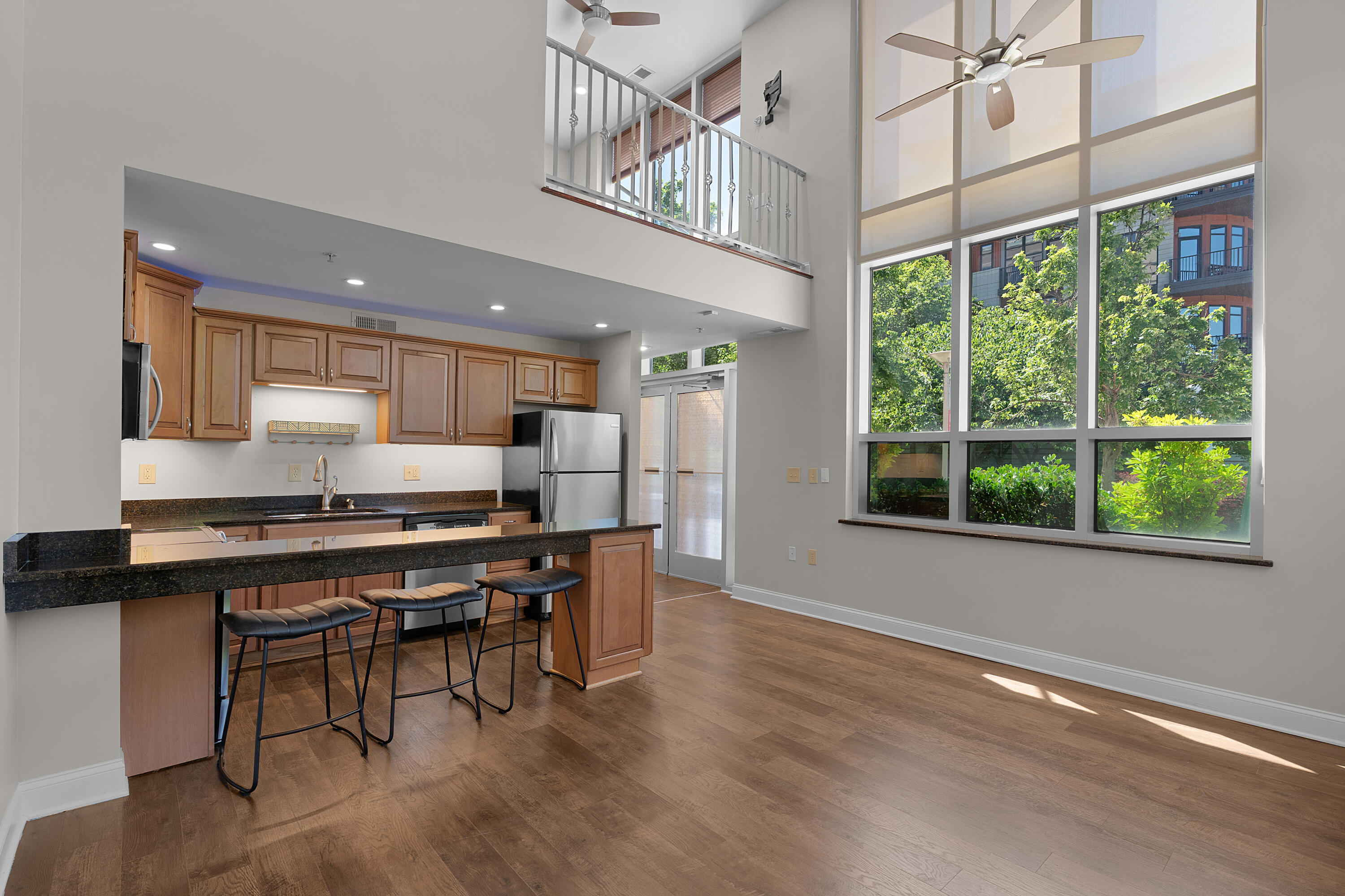 99 Walnut Street, 103