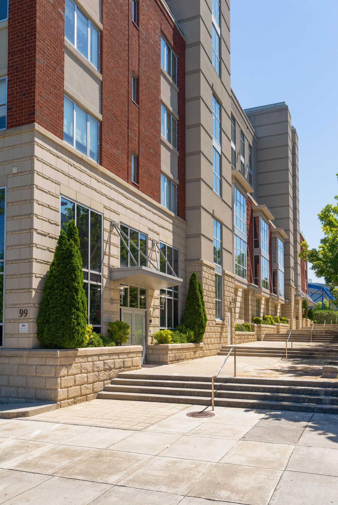 99 Walnut Street, 103