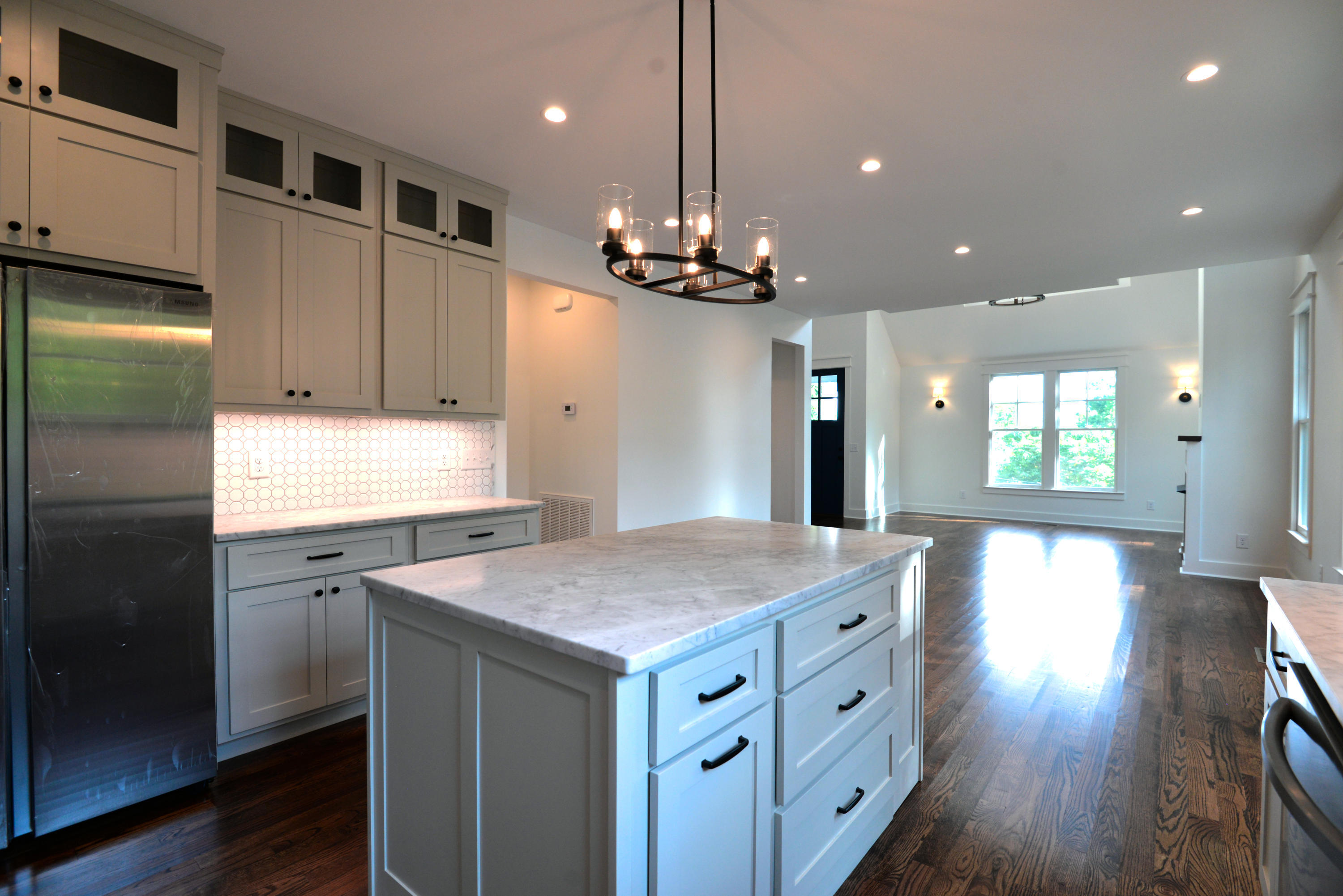 1307 W 45th Street