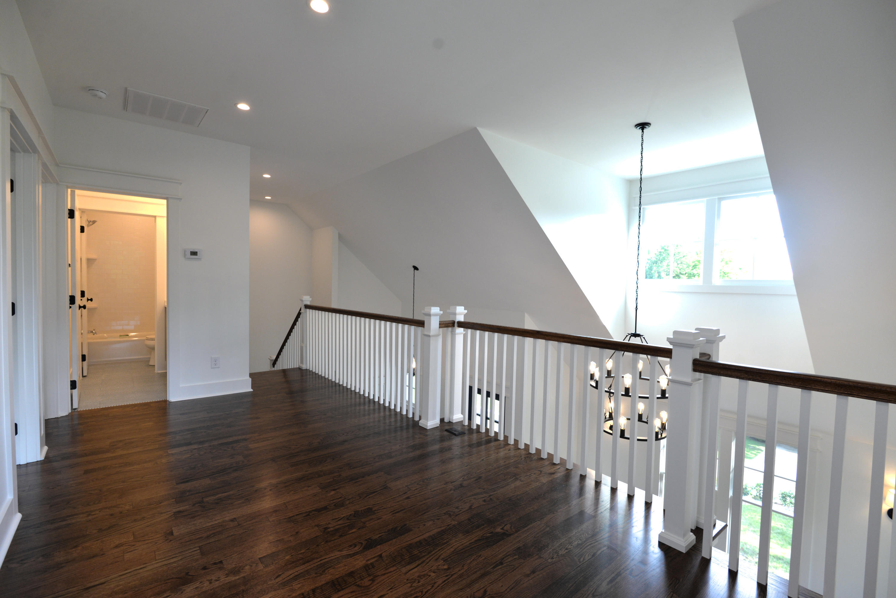 1307 W 45th Street