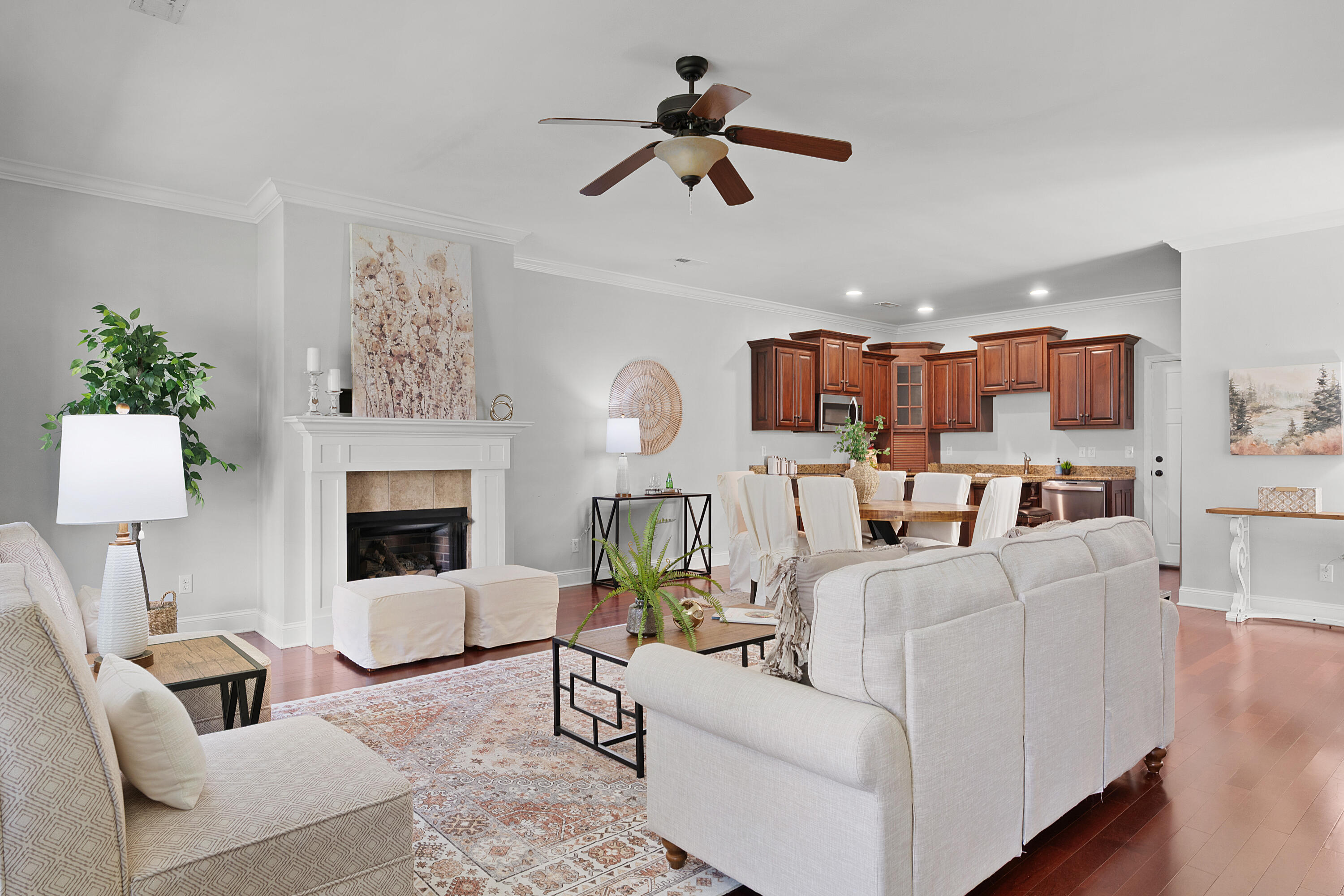 6752 Palms Court