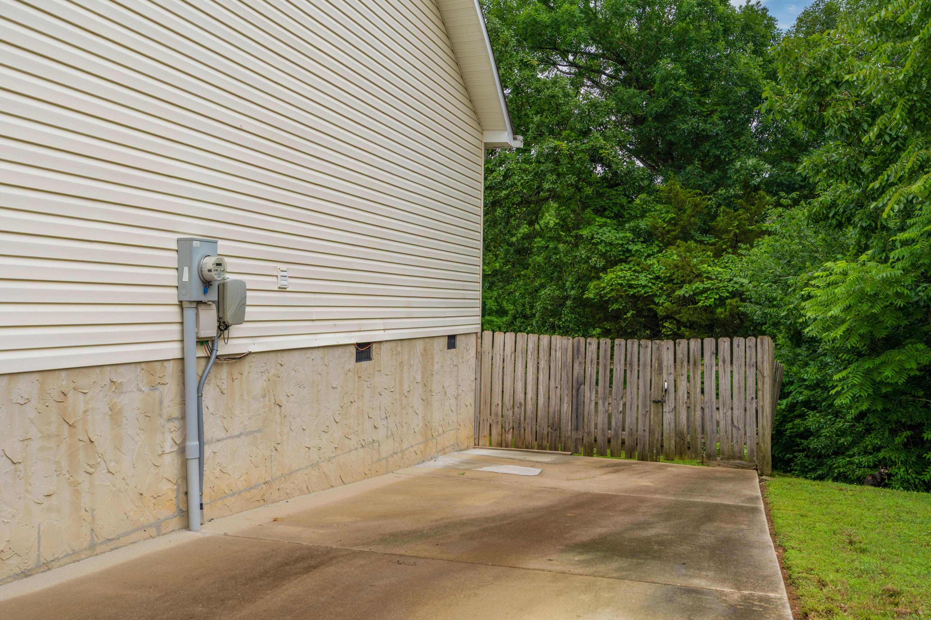 562 Bluff View Drive