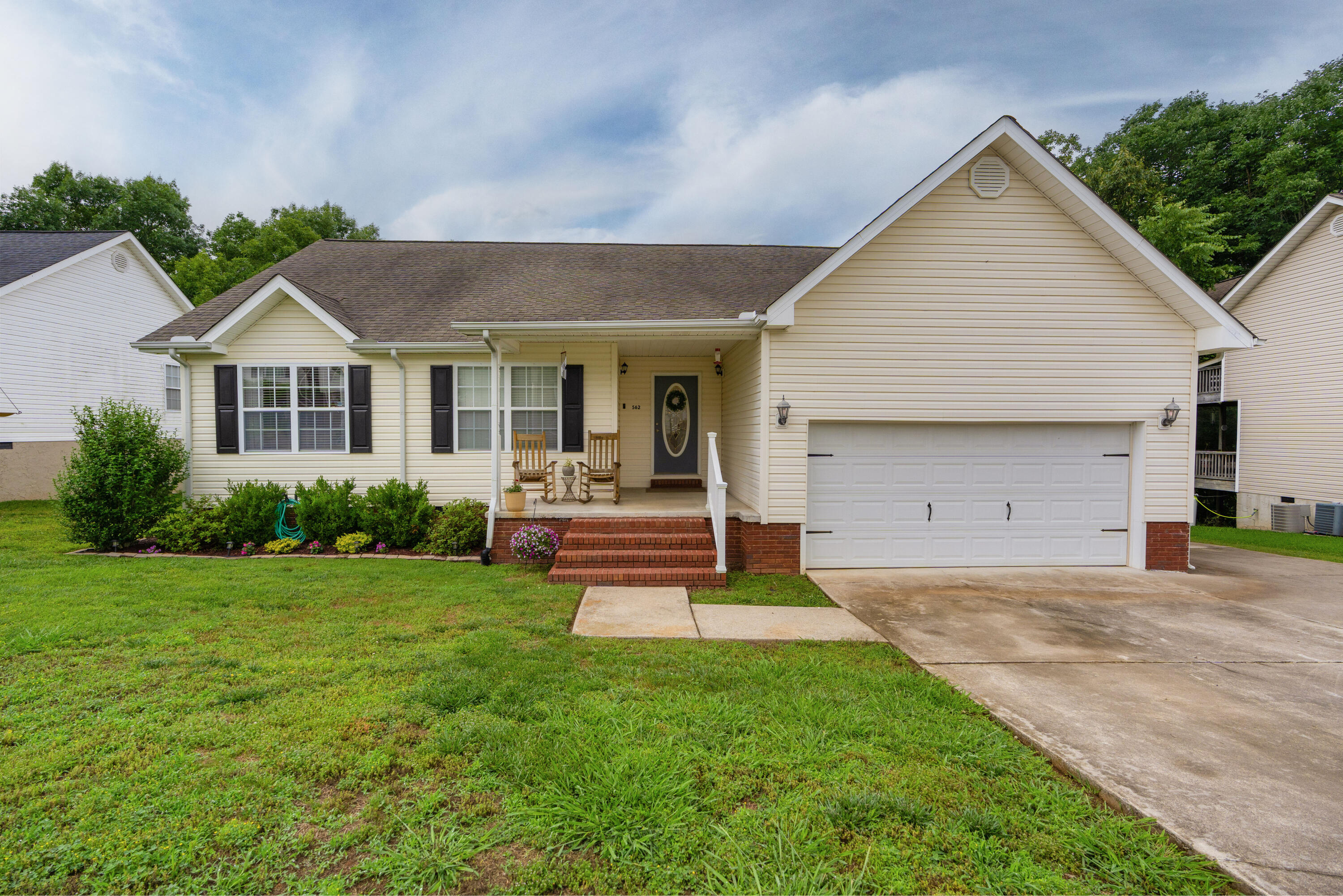 562 Bluff View Drive