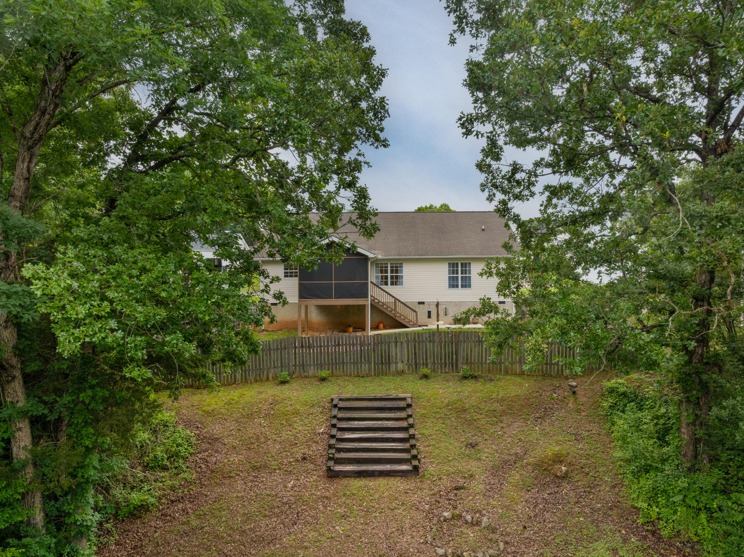 562 Bluff View Drive
