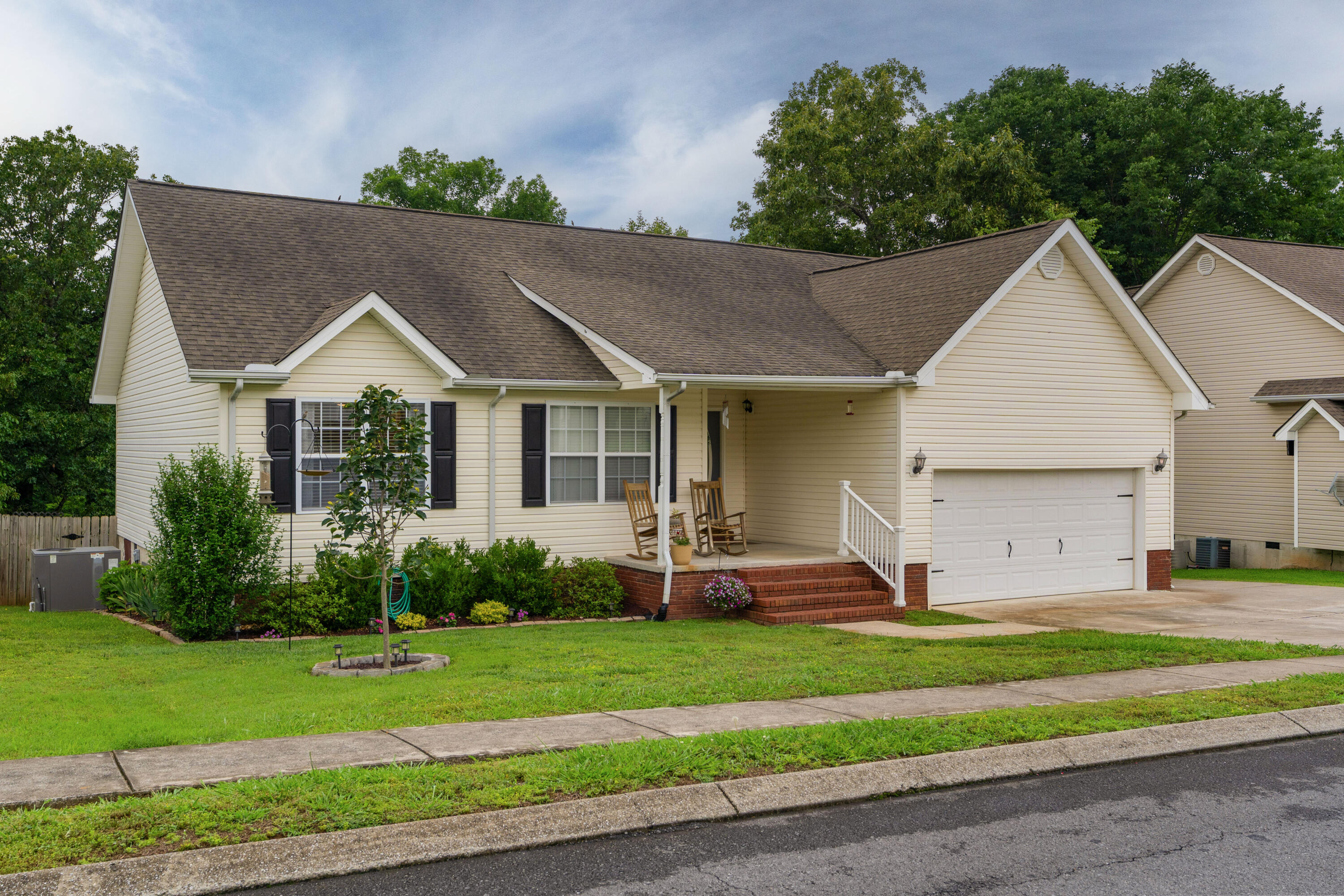 562 Bluff View Drive