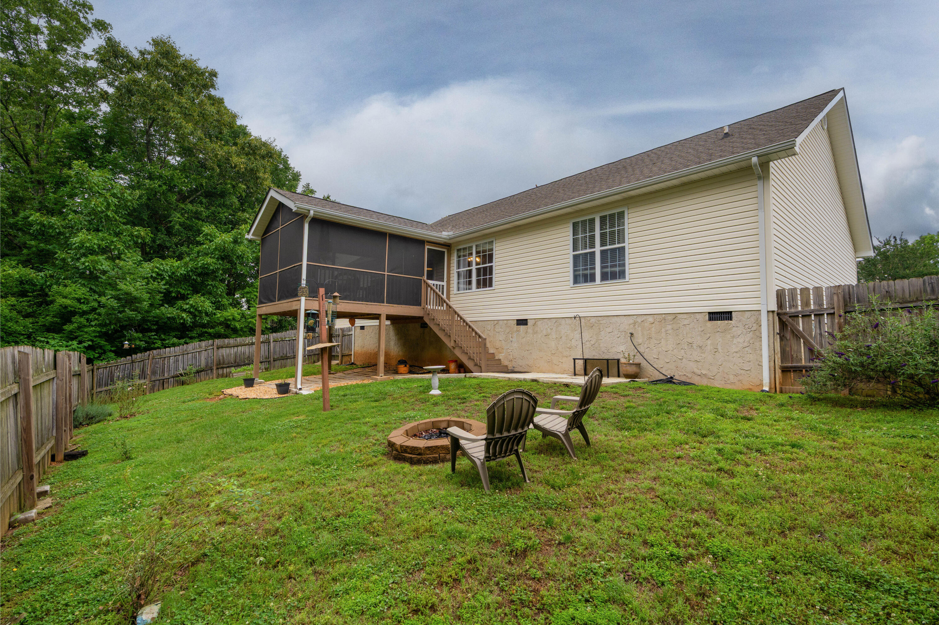 562 Bluff View Drive