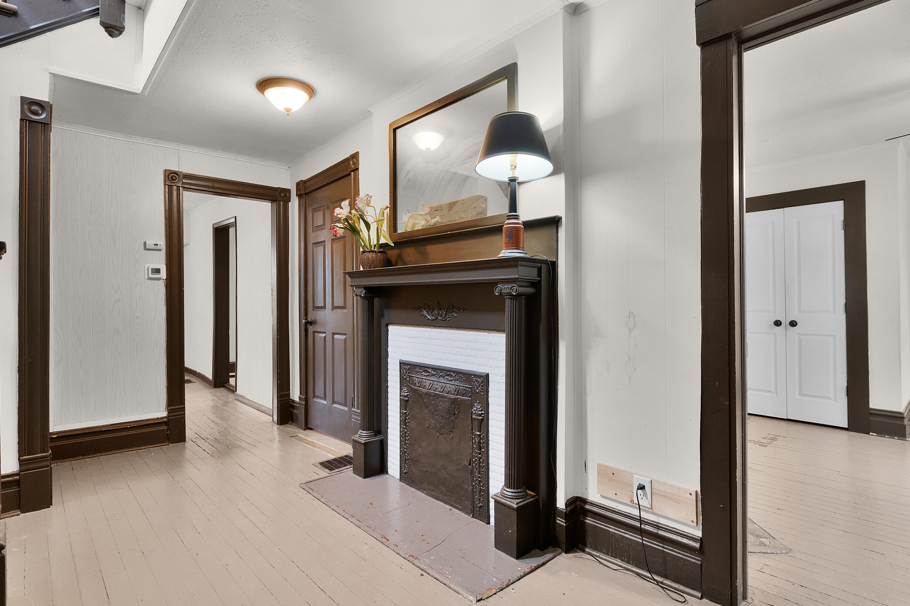 812 E 10th Street