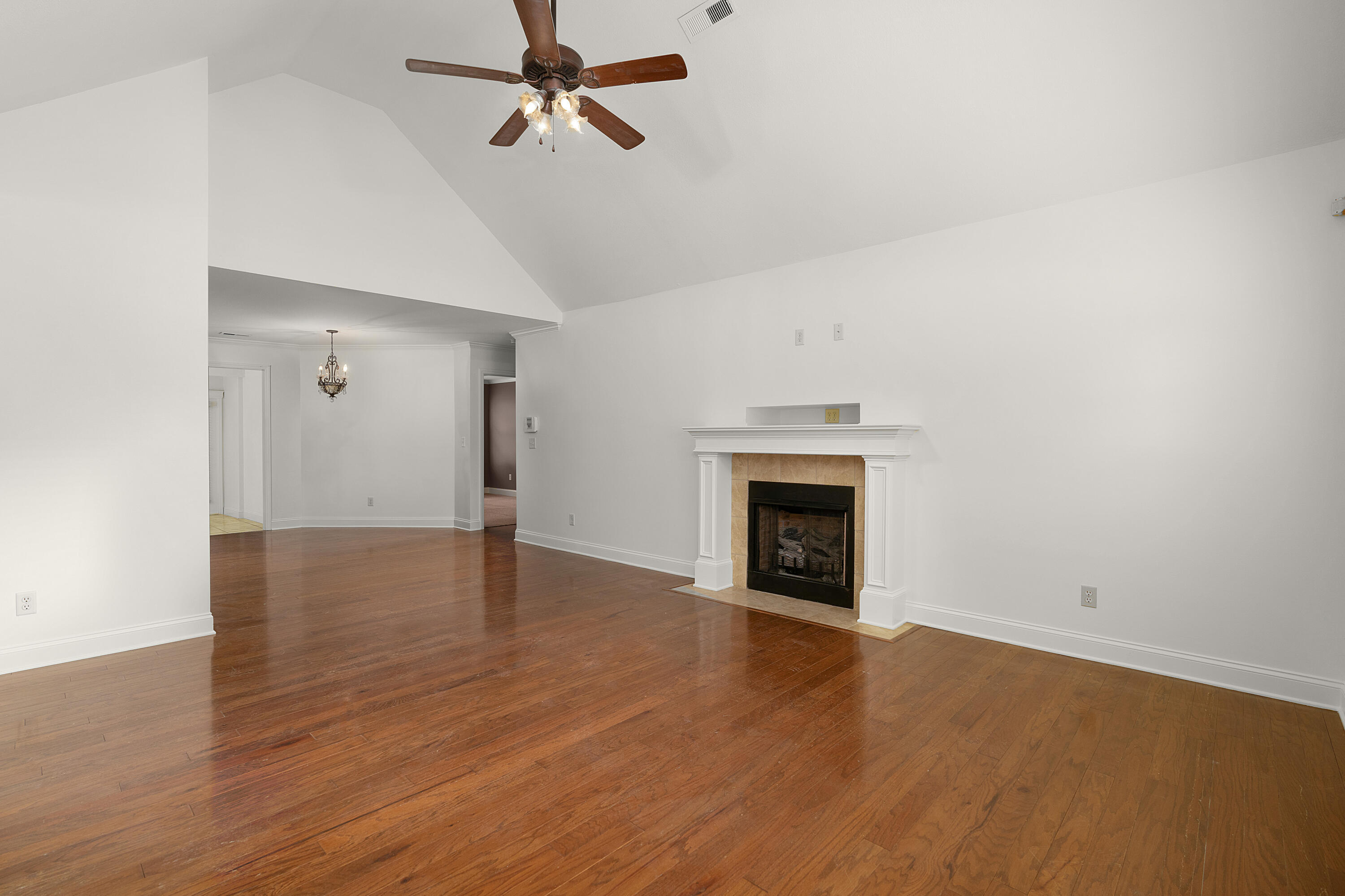 3384 Willow Lake Circle