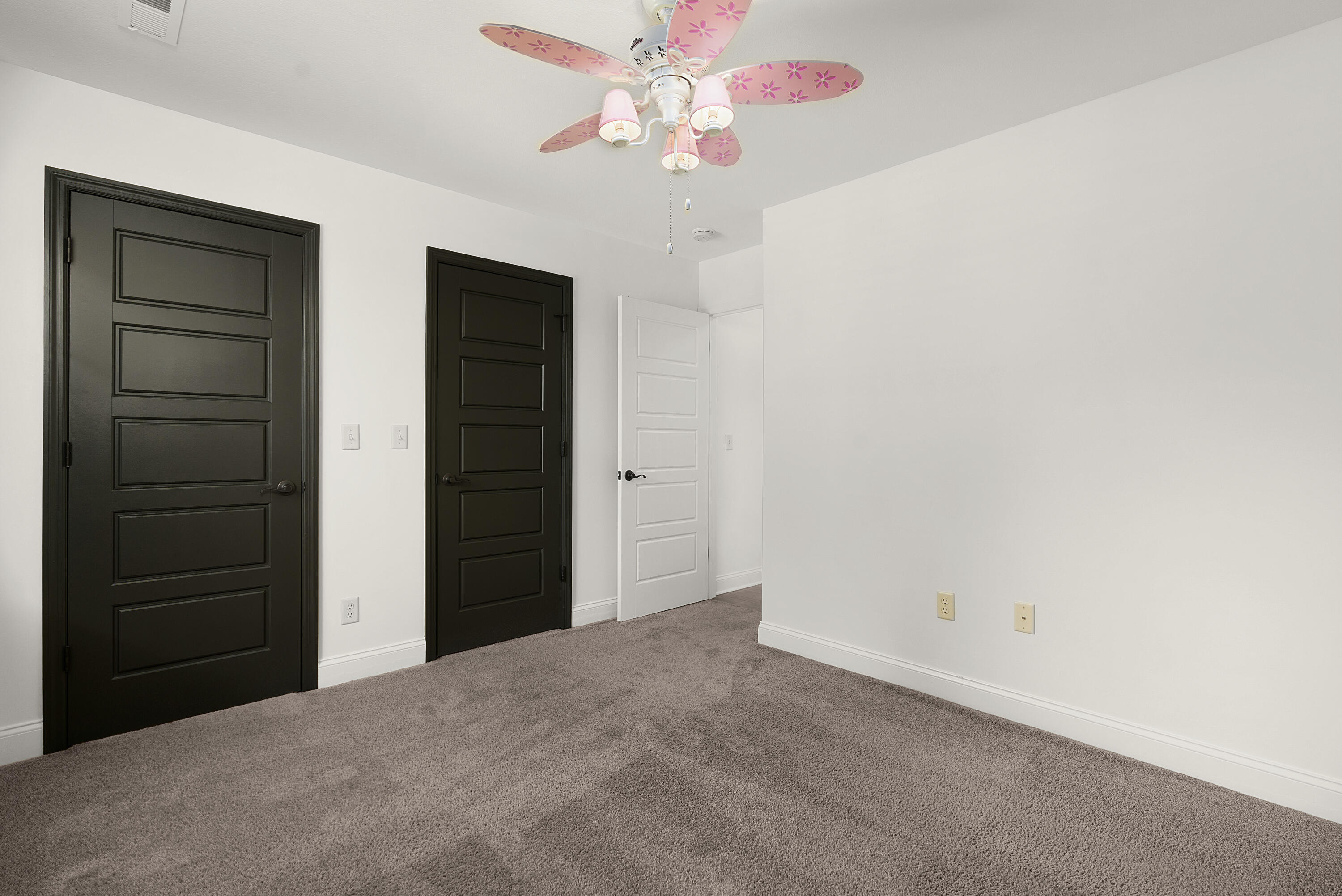 3384 Willow Lake Circle