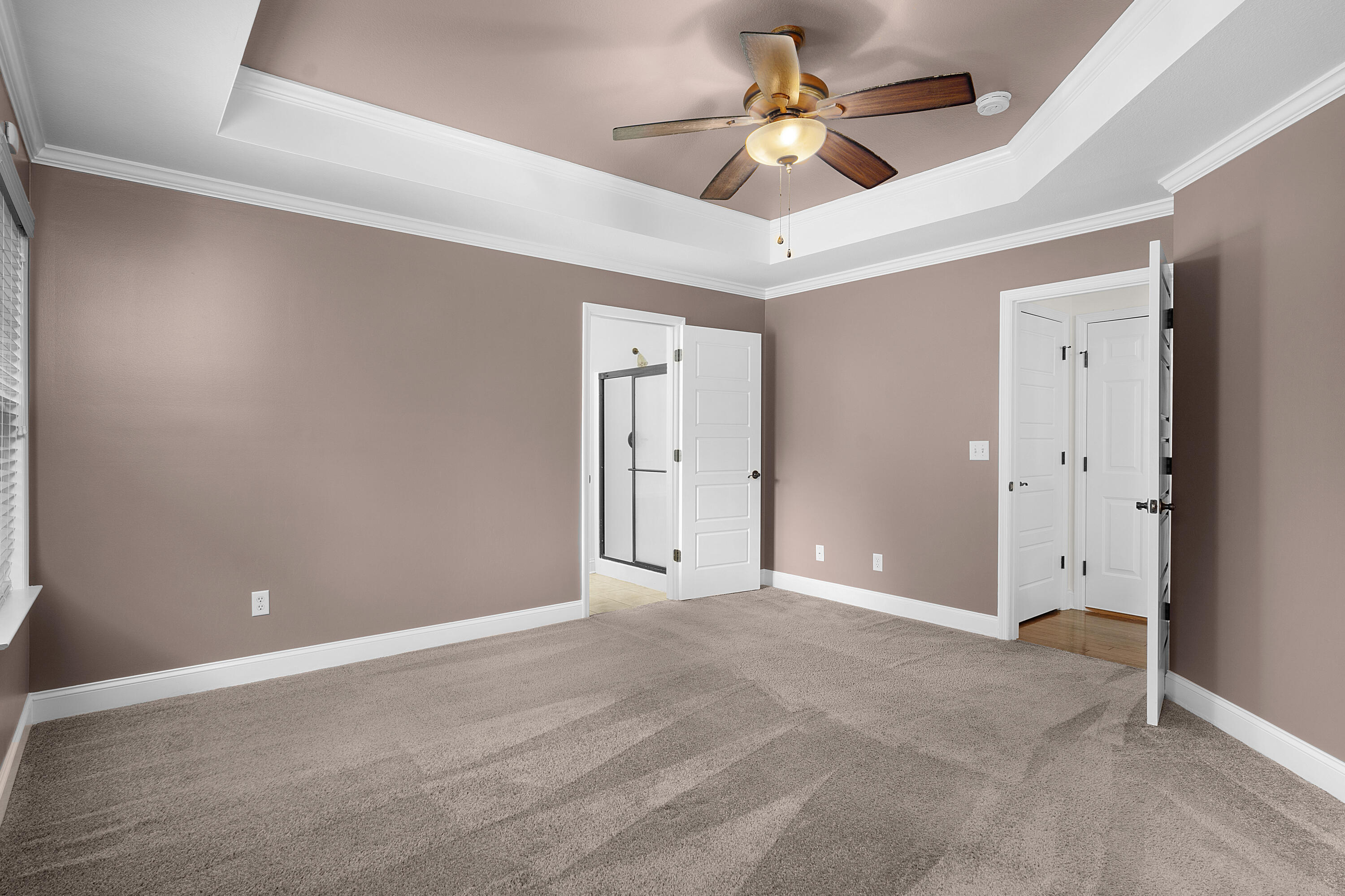 3384 Willow Lake Circle