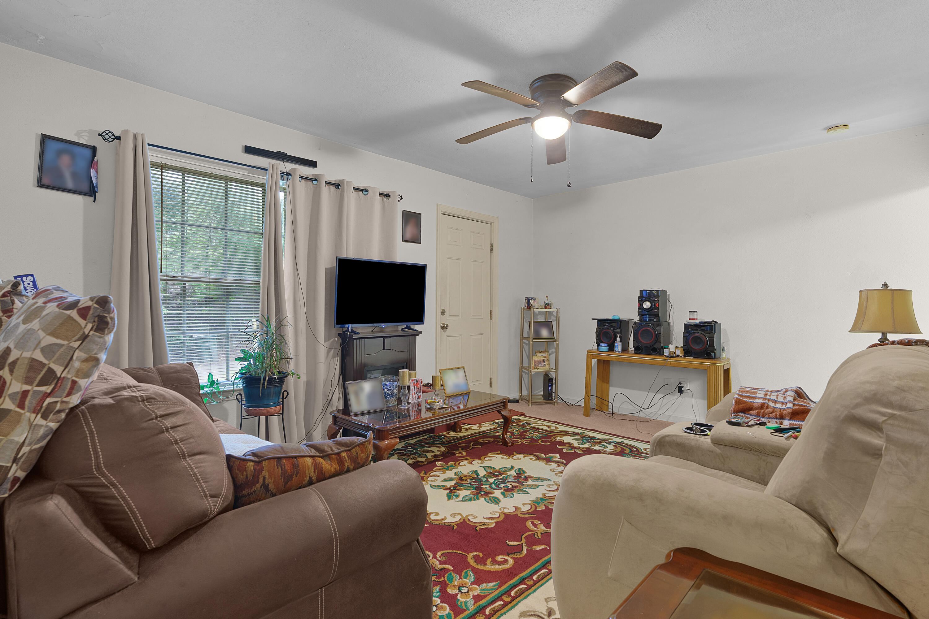 3101 Engert Drive, 1 + 2