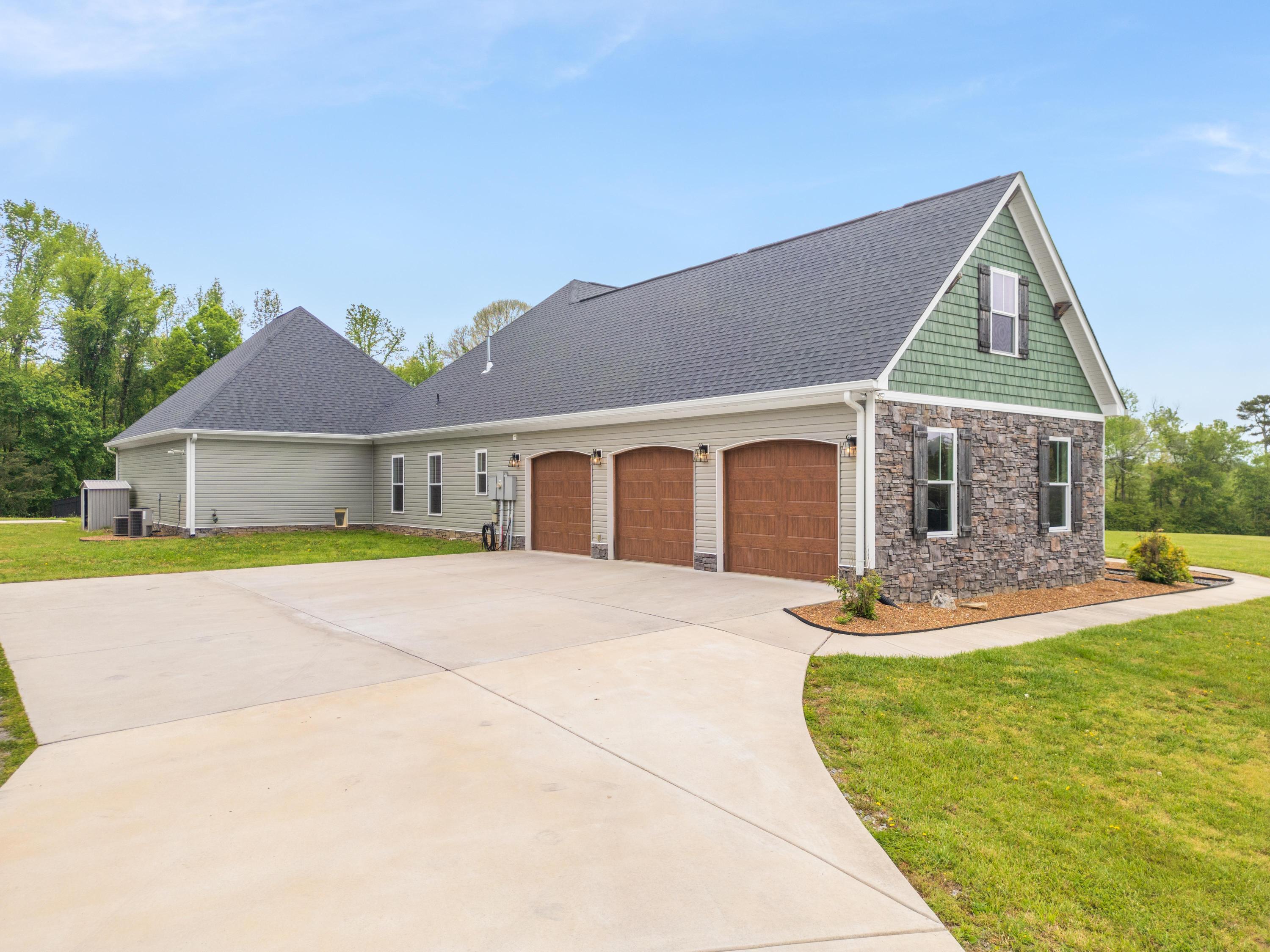 2419 Welch Road
