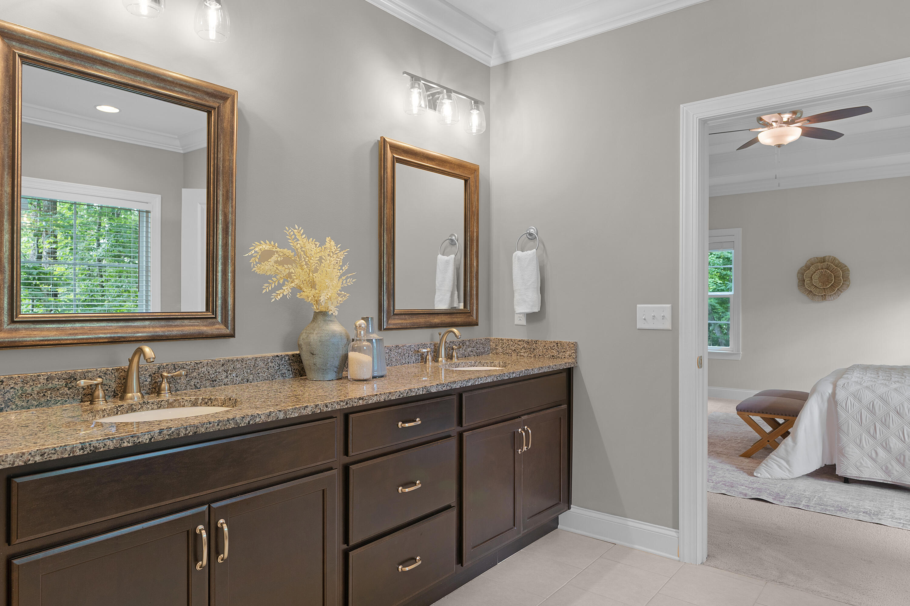2415 Anchor Trail