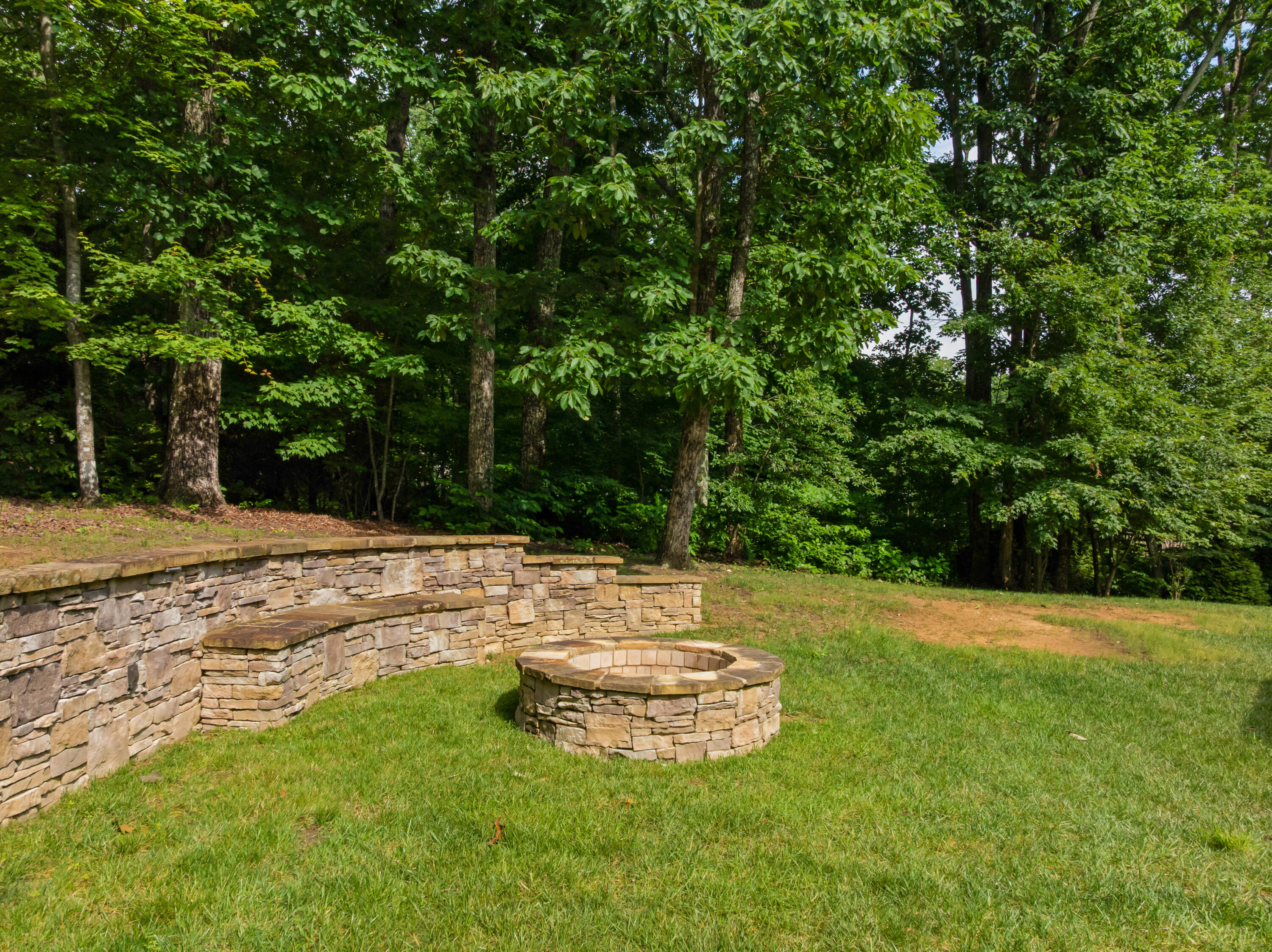 2415 Anchor Trail