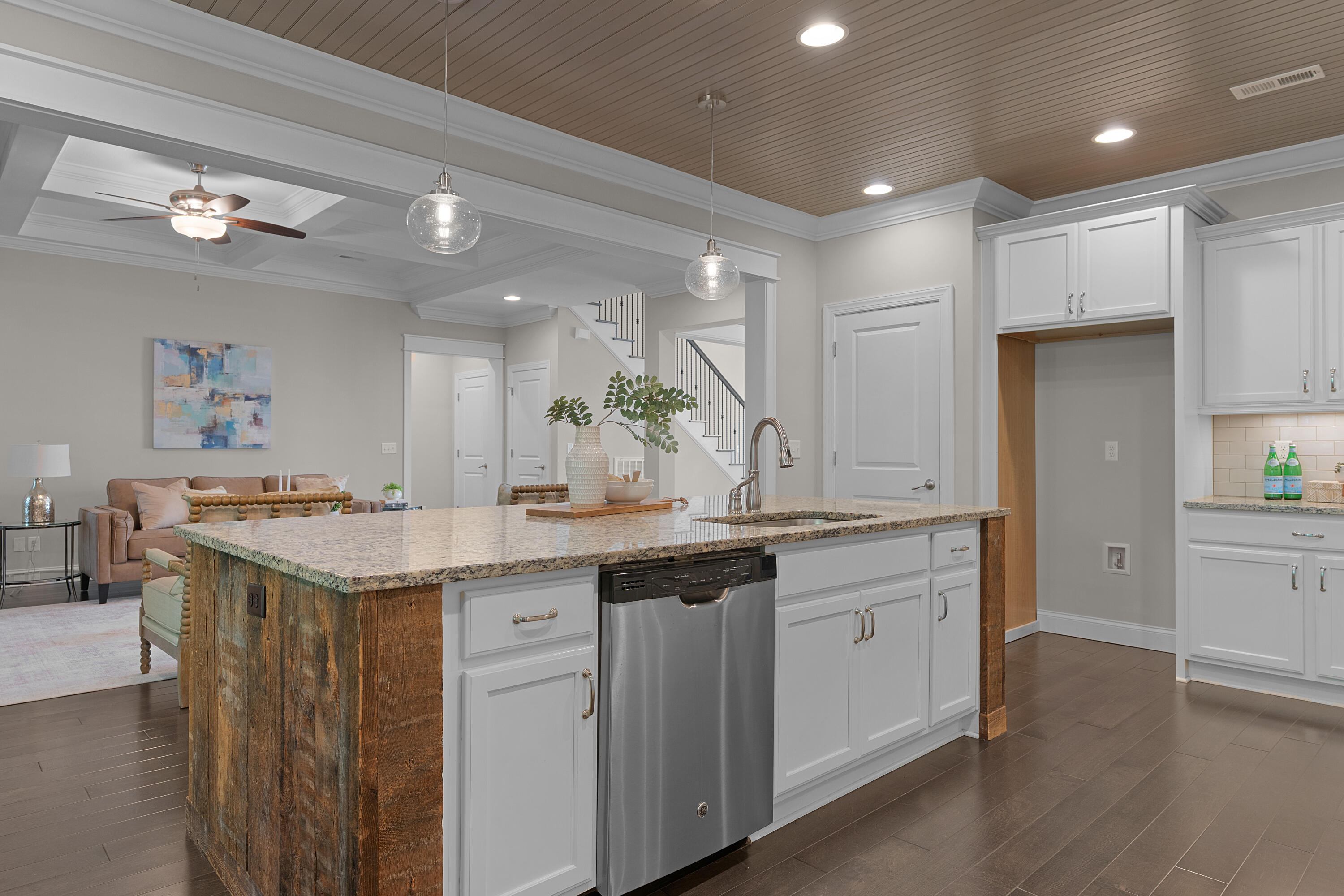2415 Anchor Trail