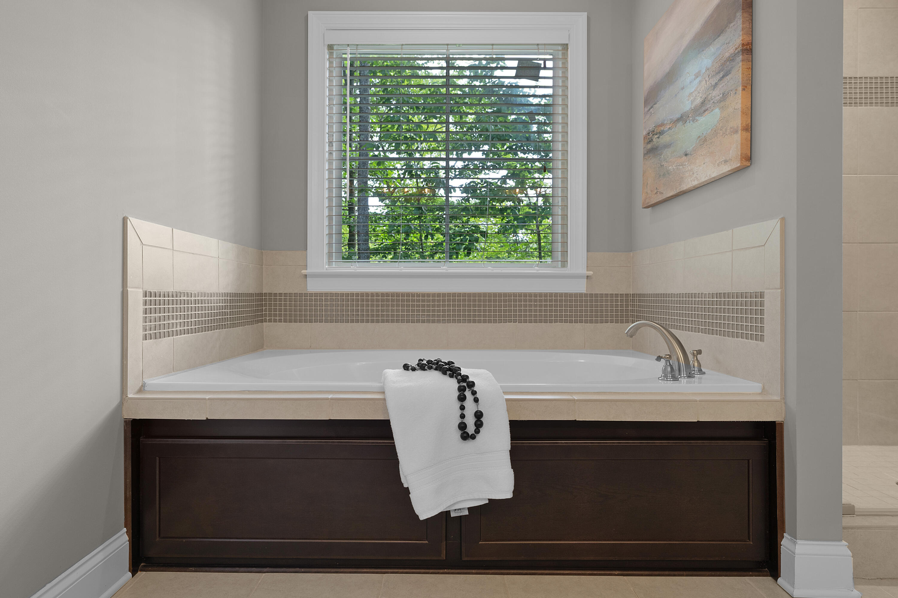 2415 Anchor Trail