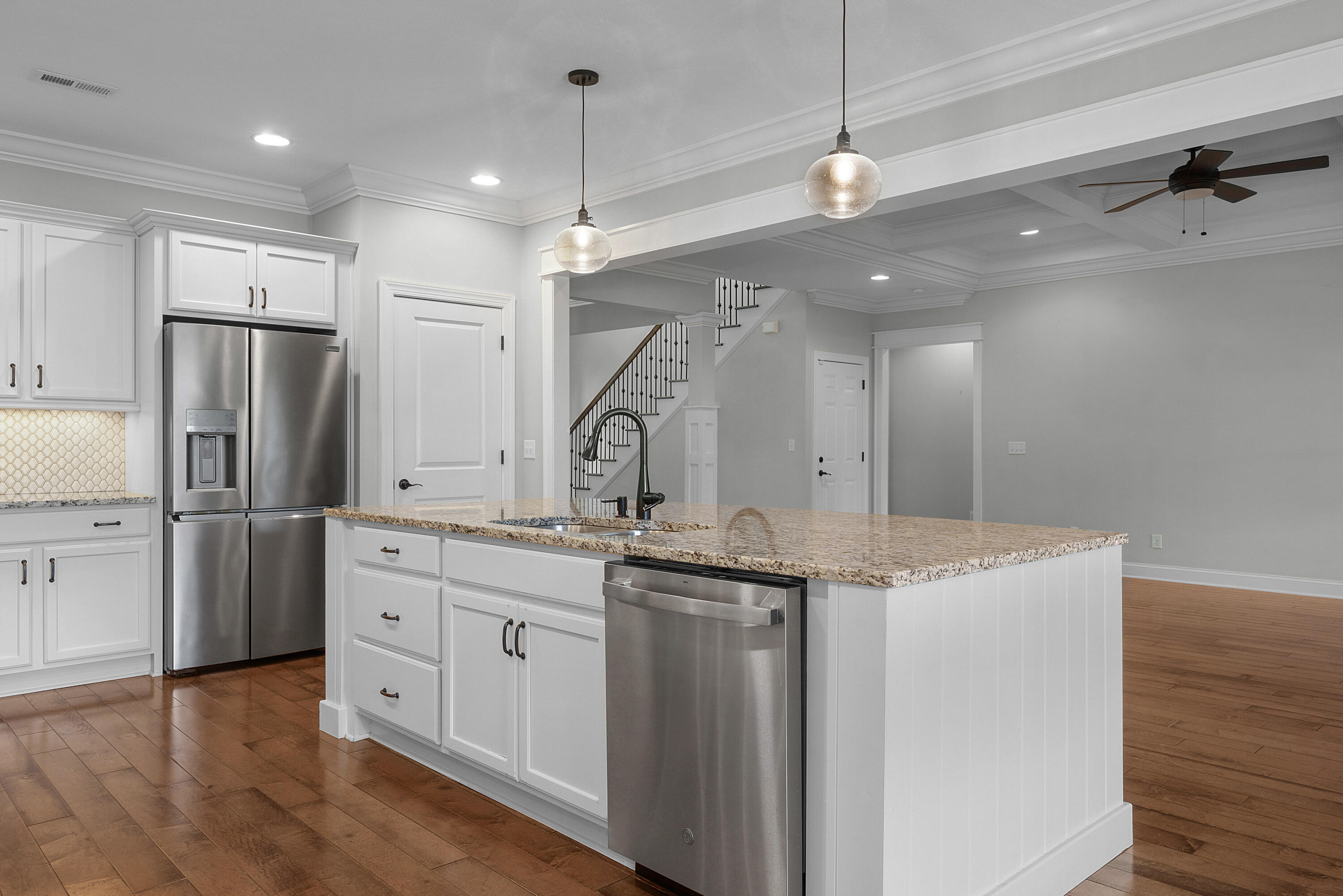 1406 Bridgeview Drive, 46