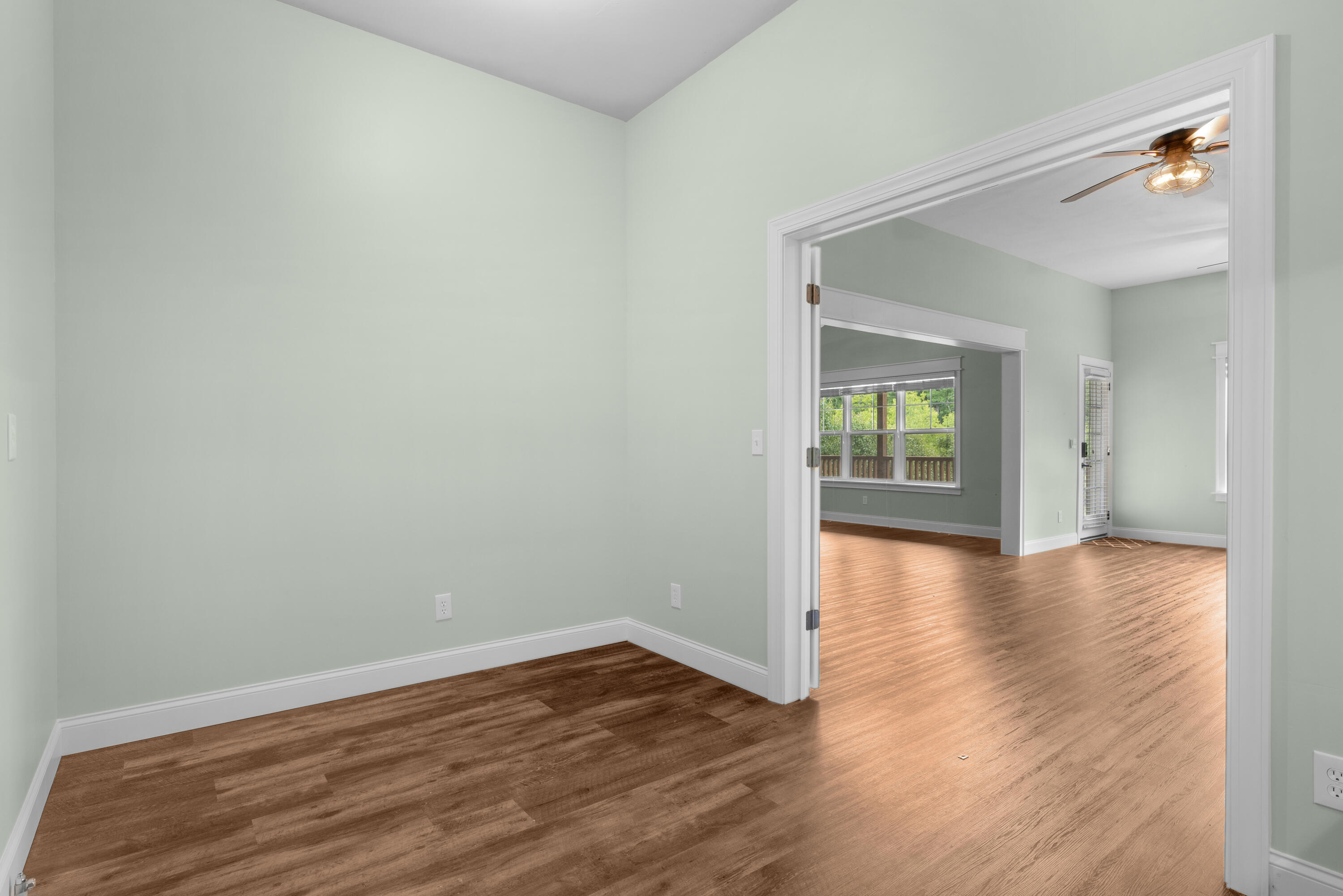 1406 Bridgeview Drive, 46