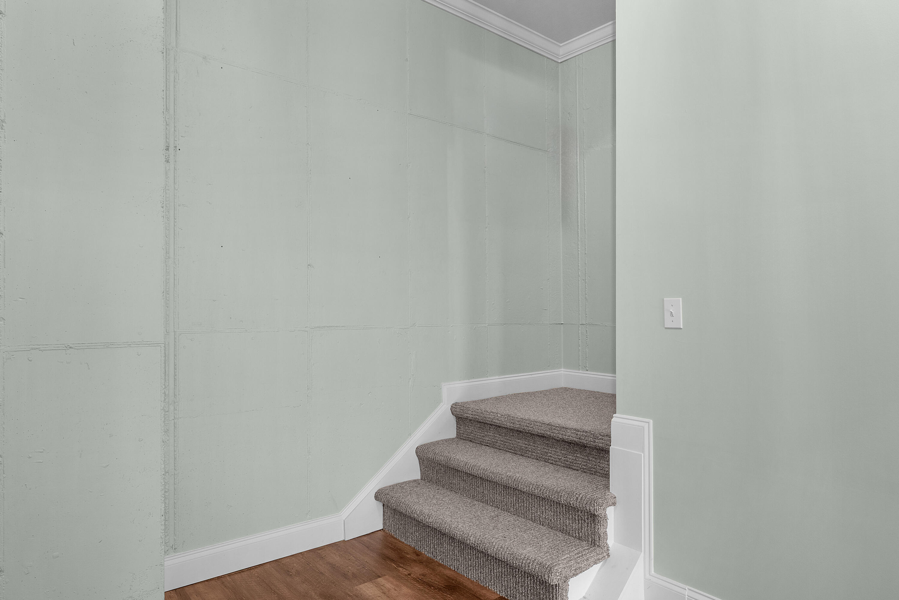 1406 Bridgeview Drive, 46