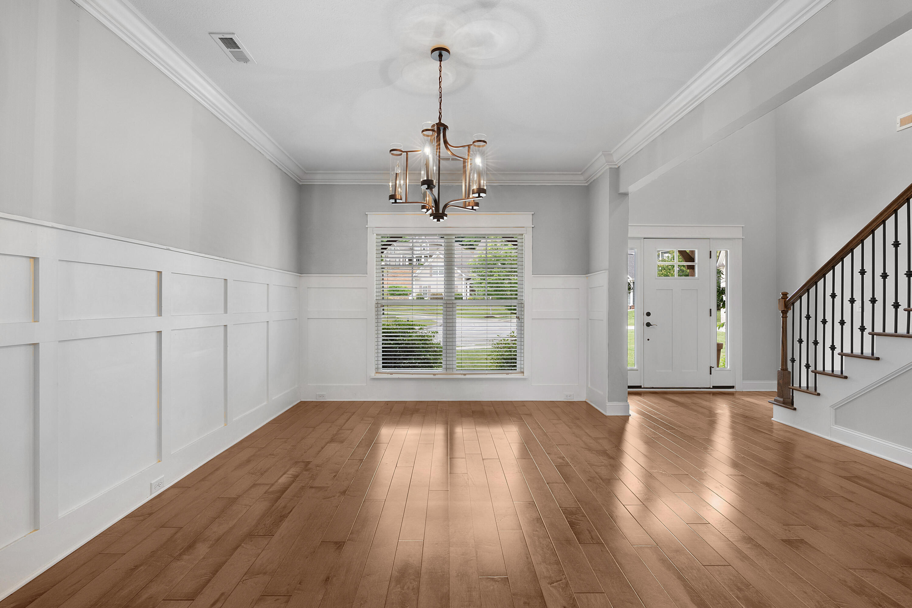 1406 Bridgeview Drive, 46