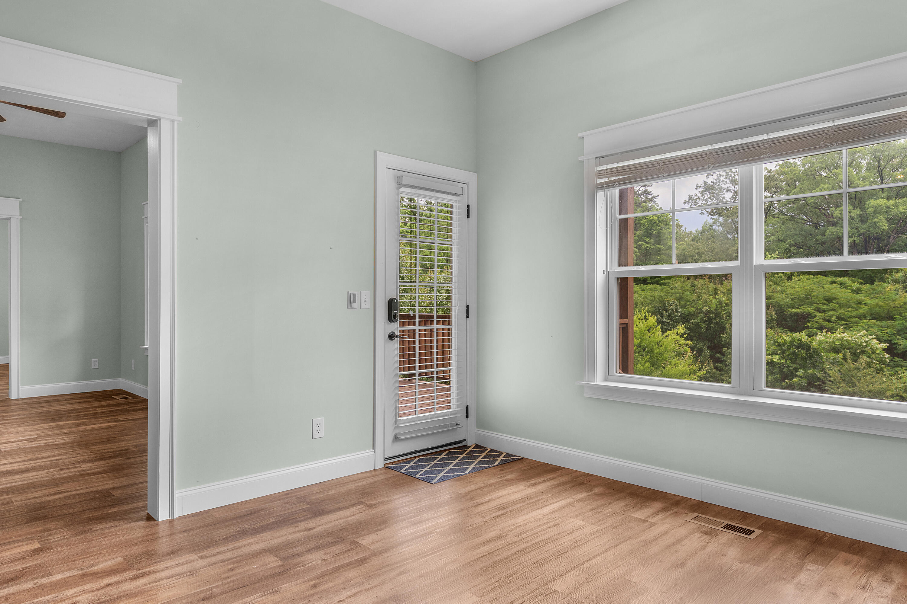 1406 Bridgeview Drive, 46