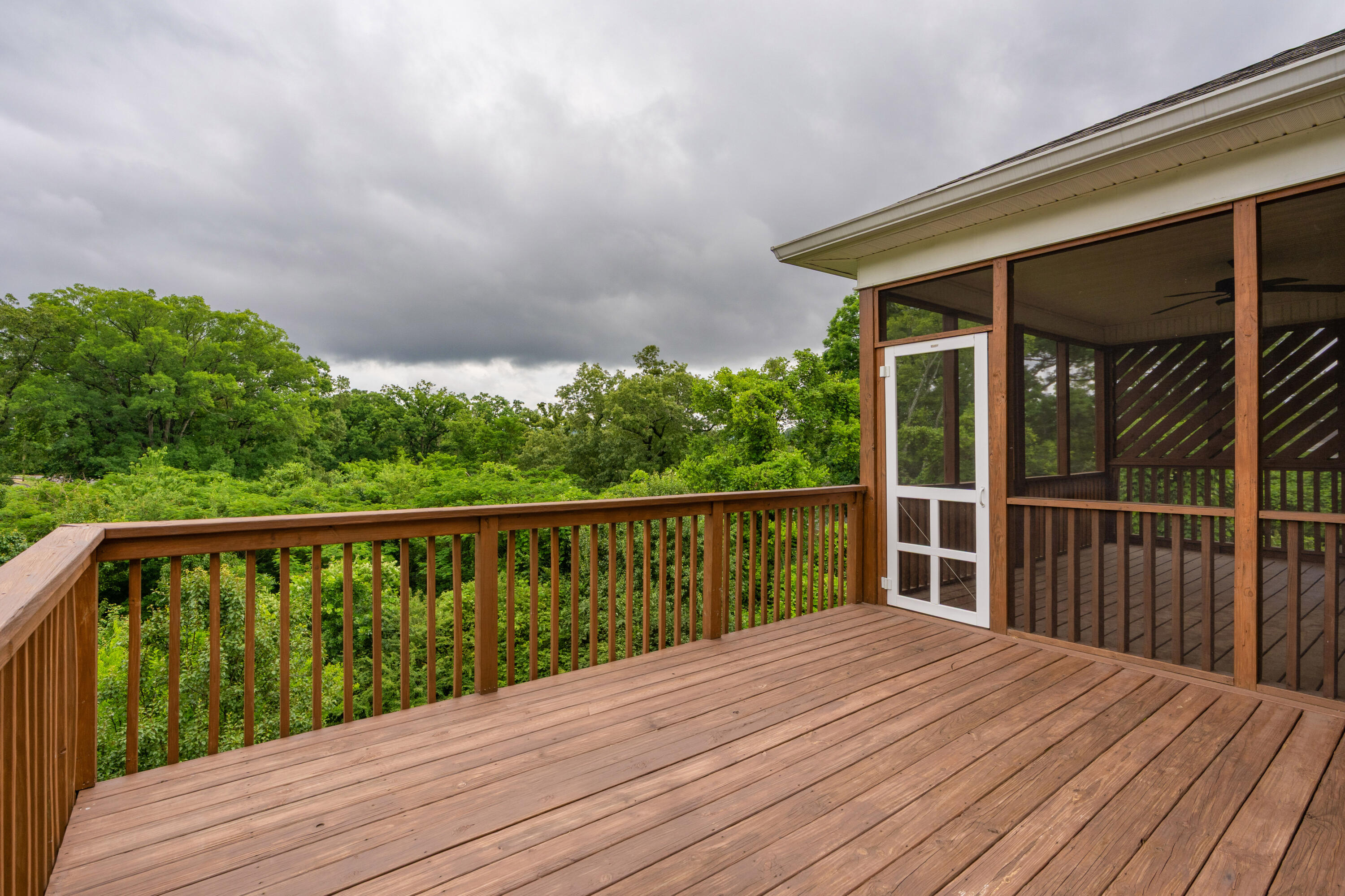 1406 Bridgeview Drive, 46