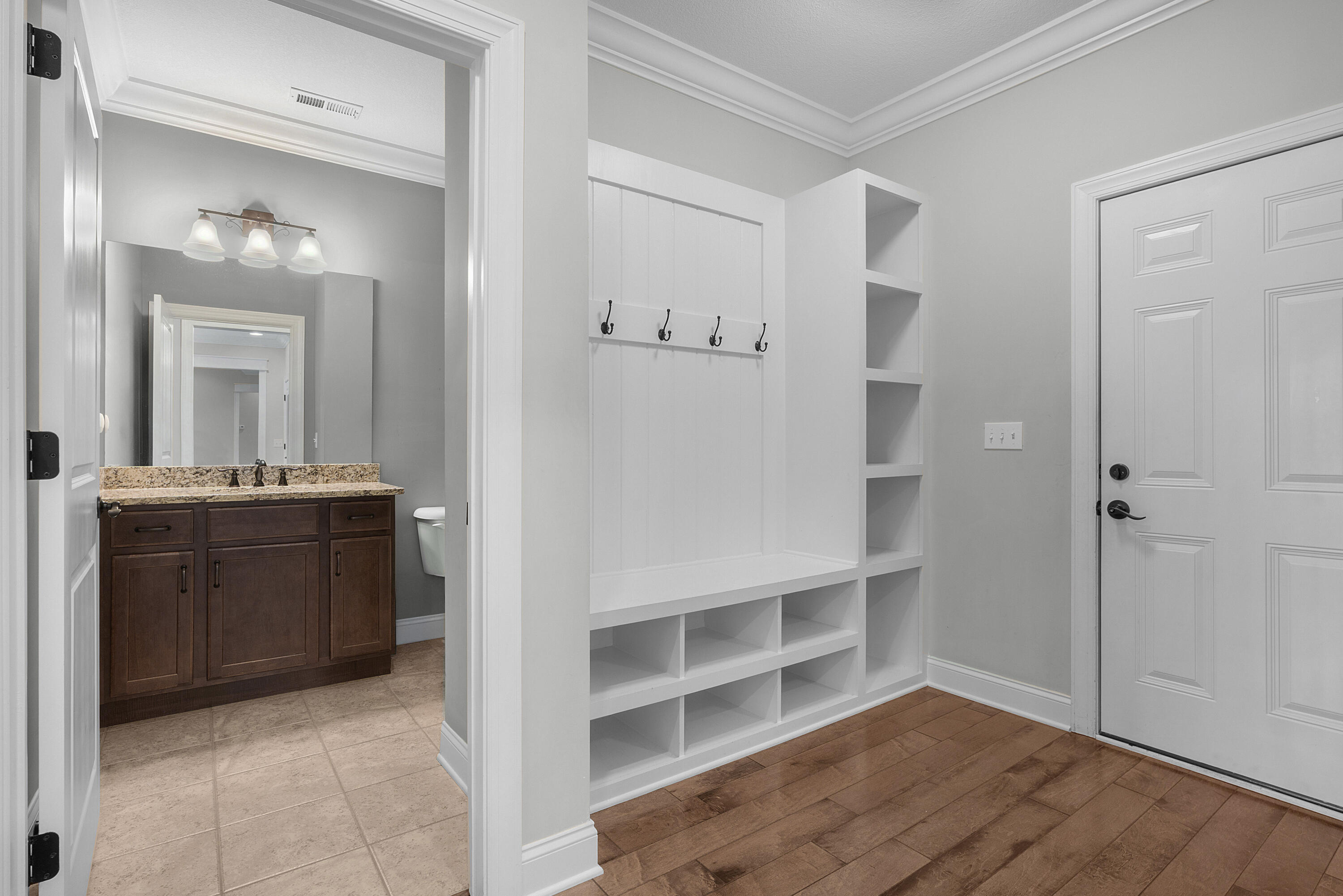 1406 Bridgeview Drive, 46