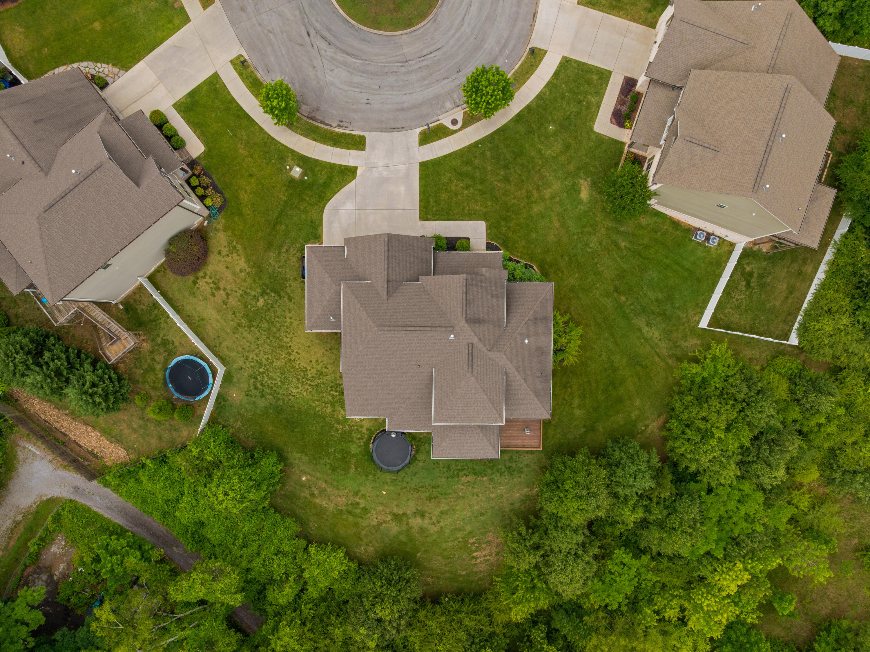 1406 Bridgeview Drive, 46
