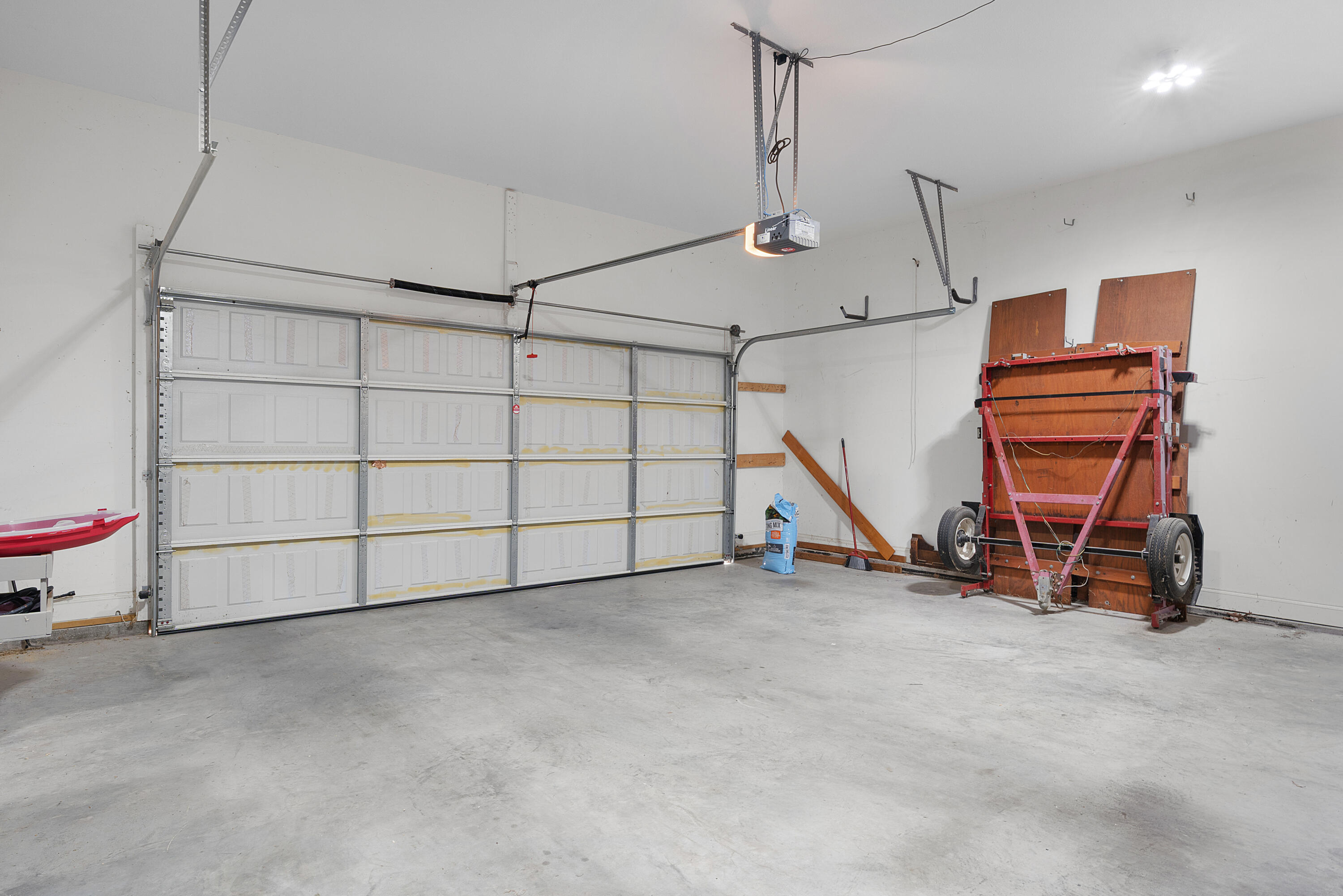 1406 Bridgeview Drive, 46