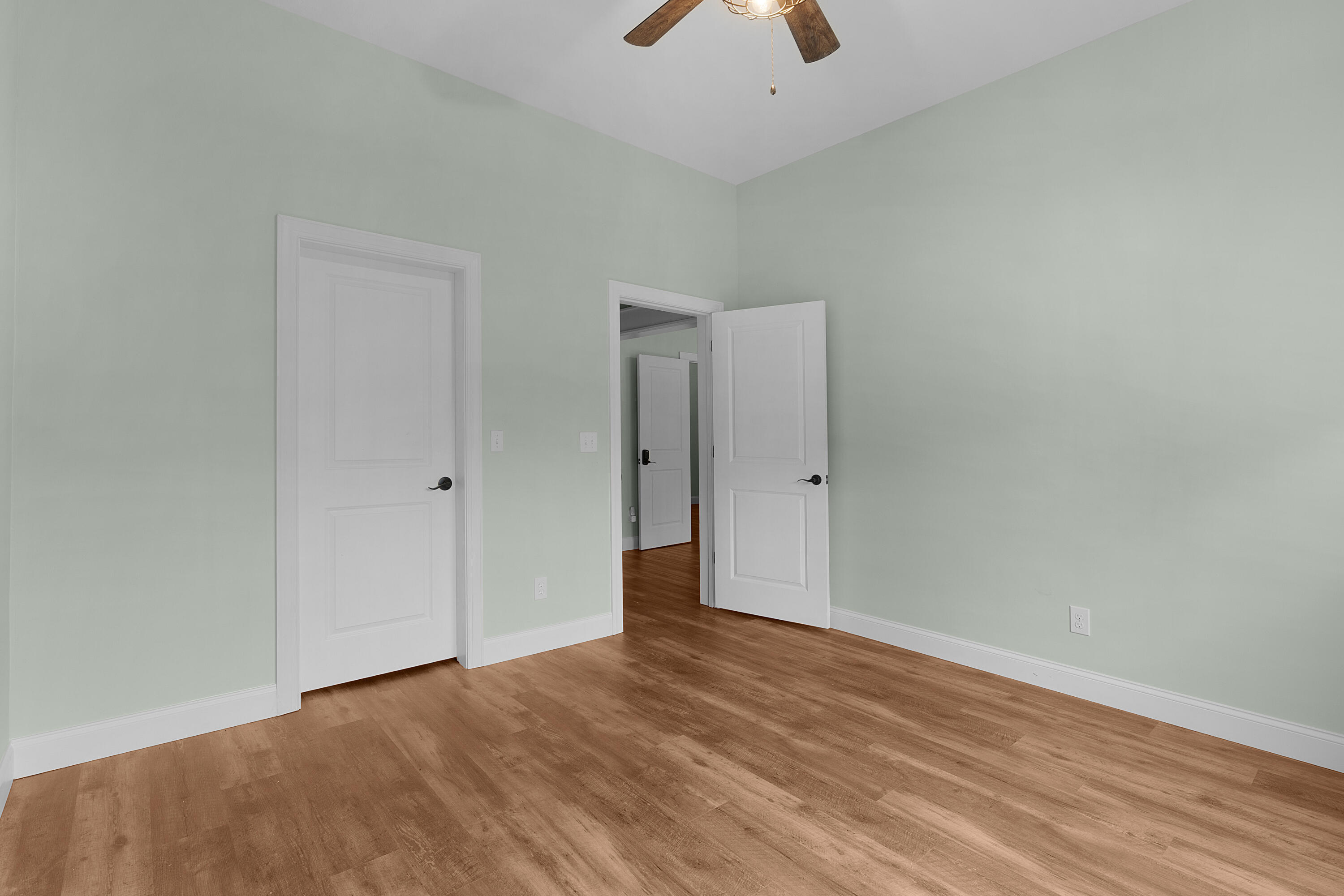 1406 Bridgeview Drive, 46