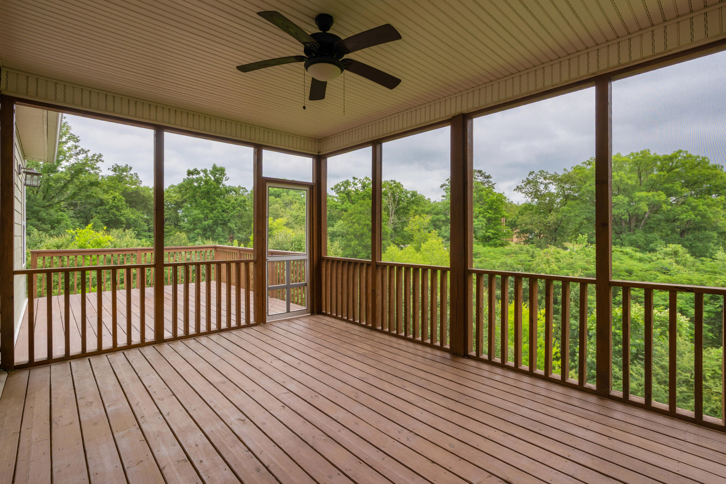 1406 Bridgeview Drive, 46
